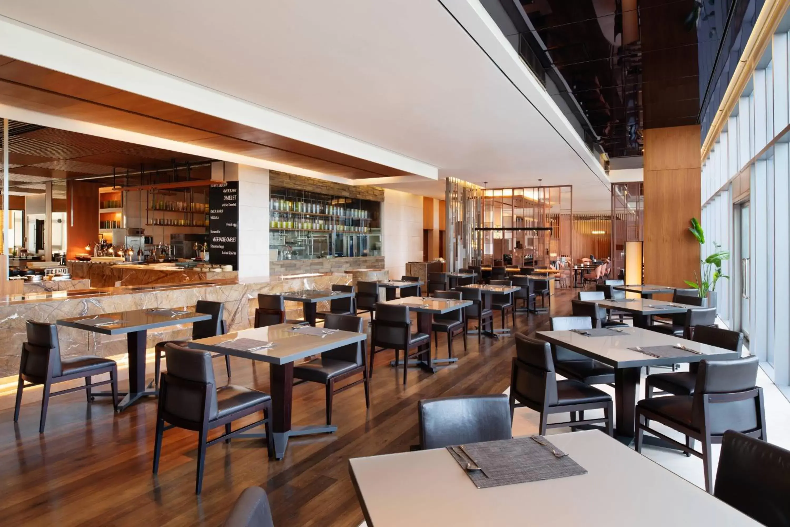 Restaurant/Places to Eat in Courtyard by Marriott Seoul Pangyo