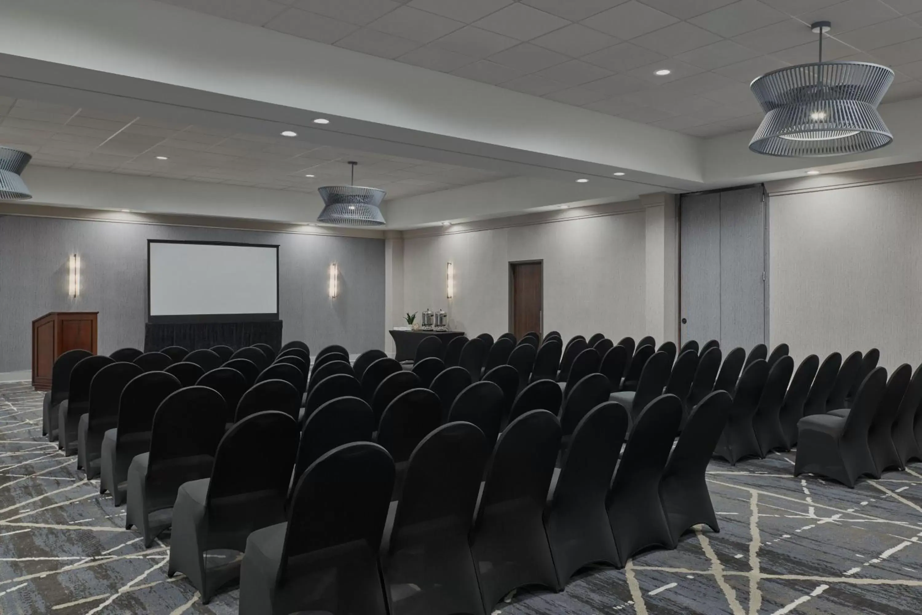 Meeting/conference room in Delta Hotels by Marriott Little Rock West