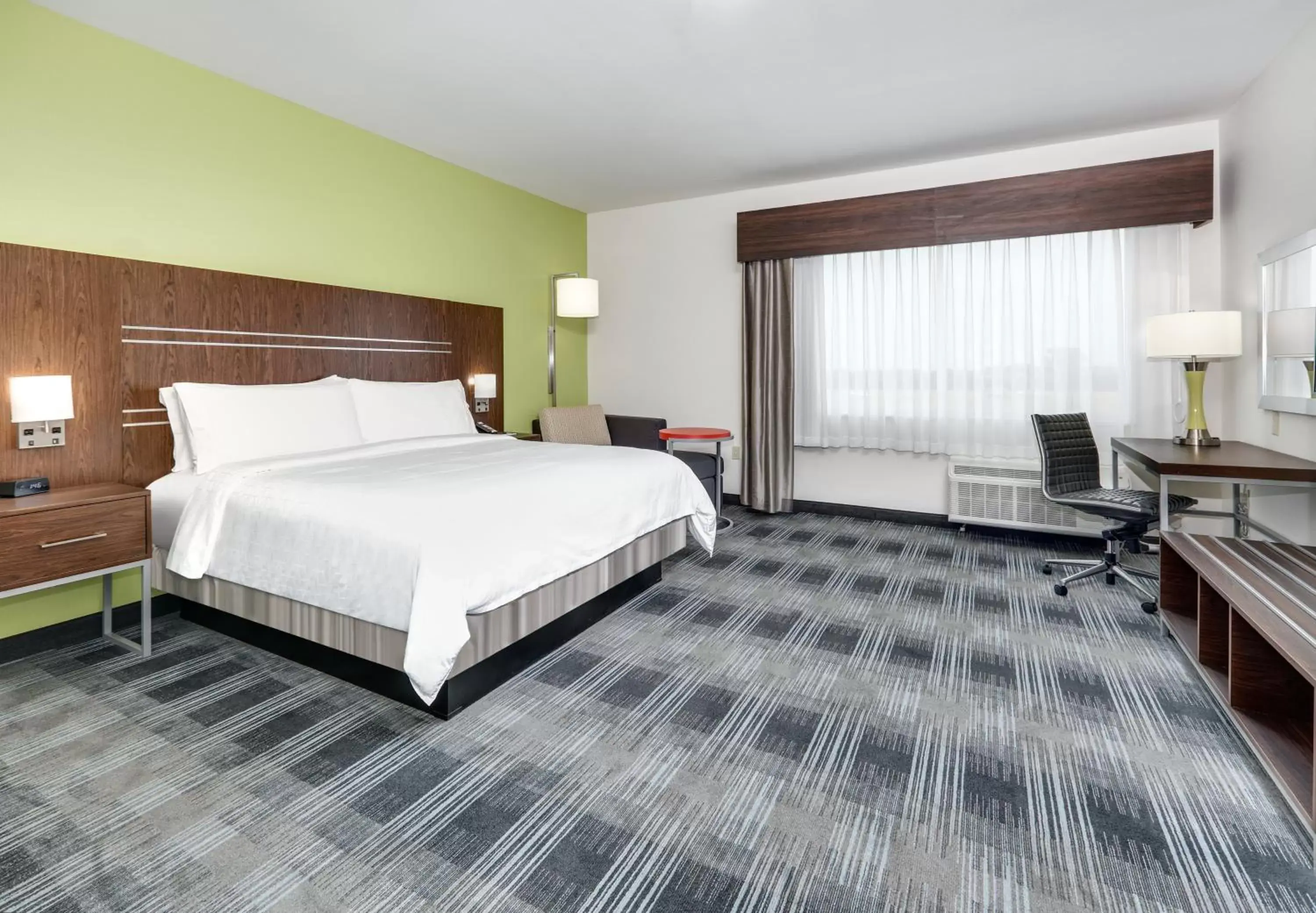 Photo of the whole room, Bed in Holiday Inn Express & Suites - Farmers Branch, an IHG Hotel