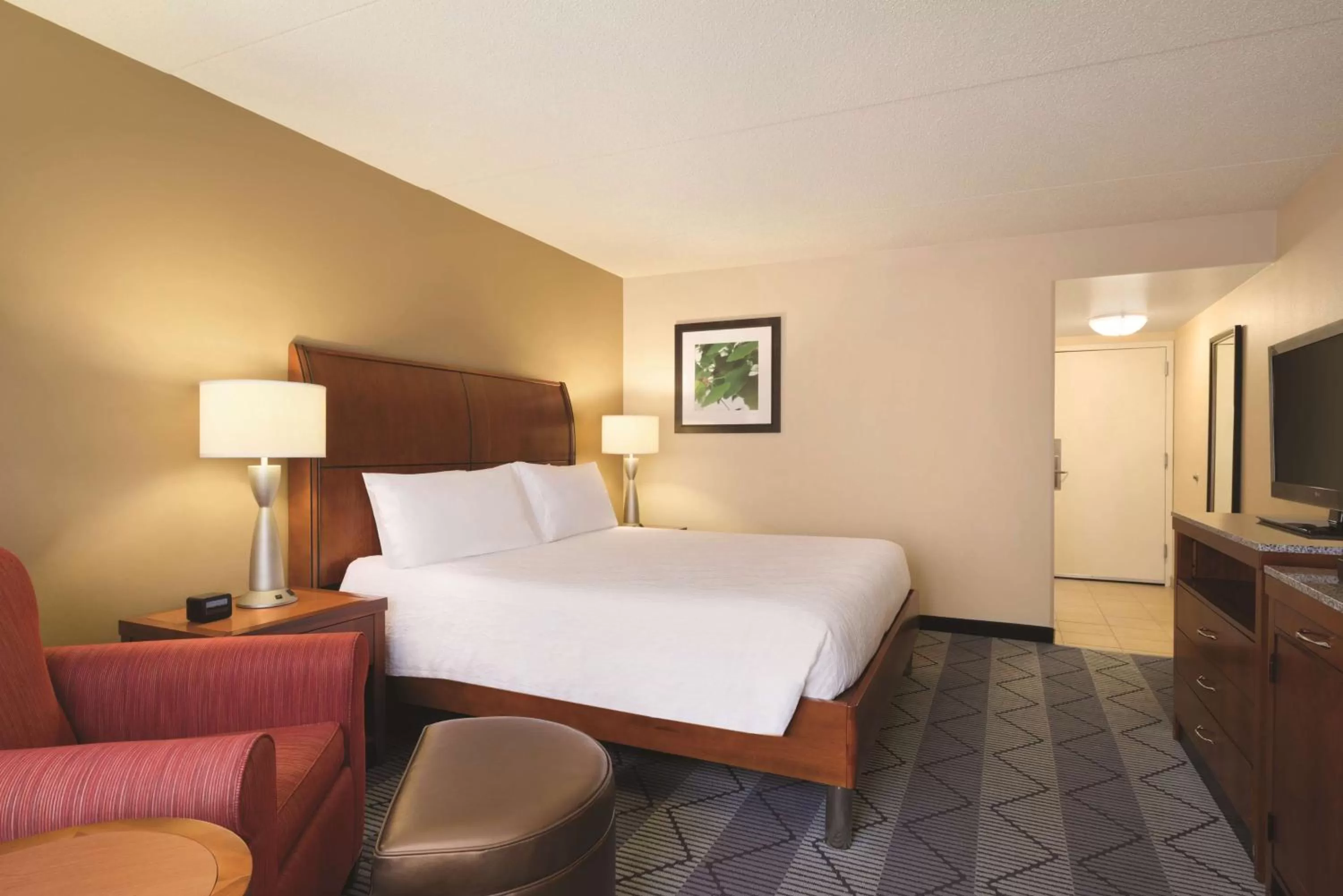 Bedroom, Bed in Hilton Garden Inn Lancaster