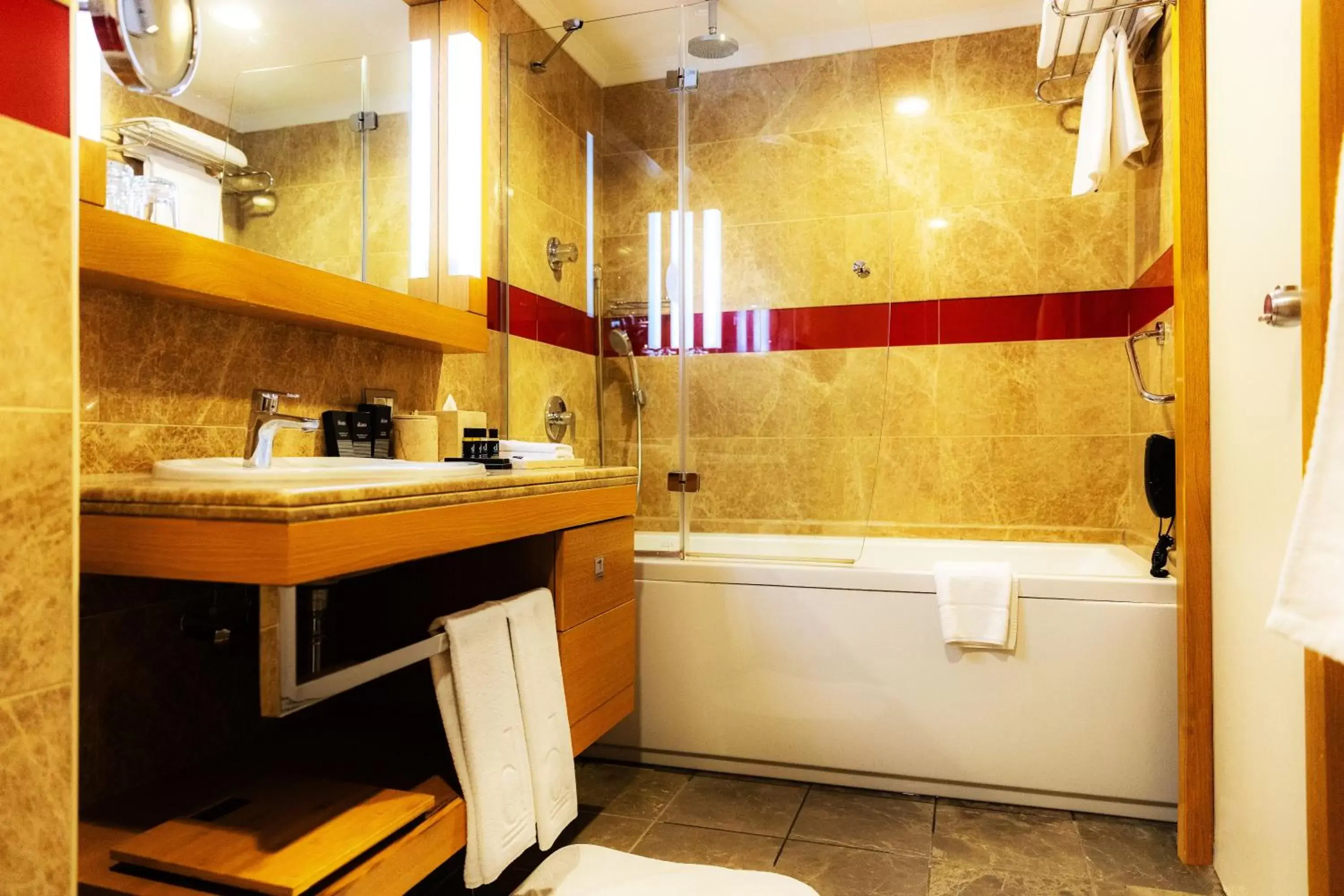 Shower, Bathroom in Divan Bursa