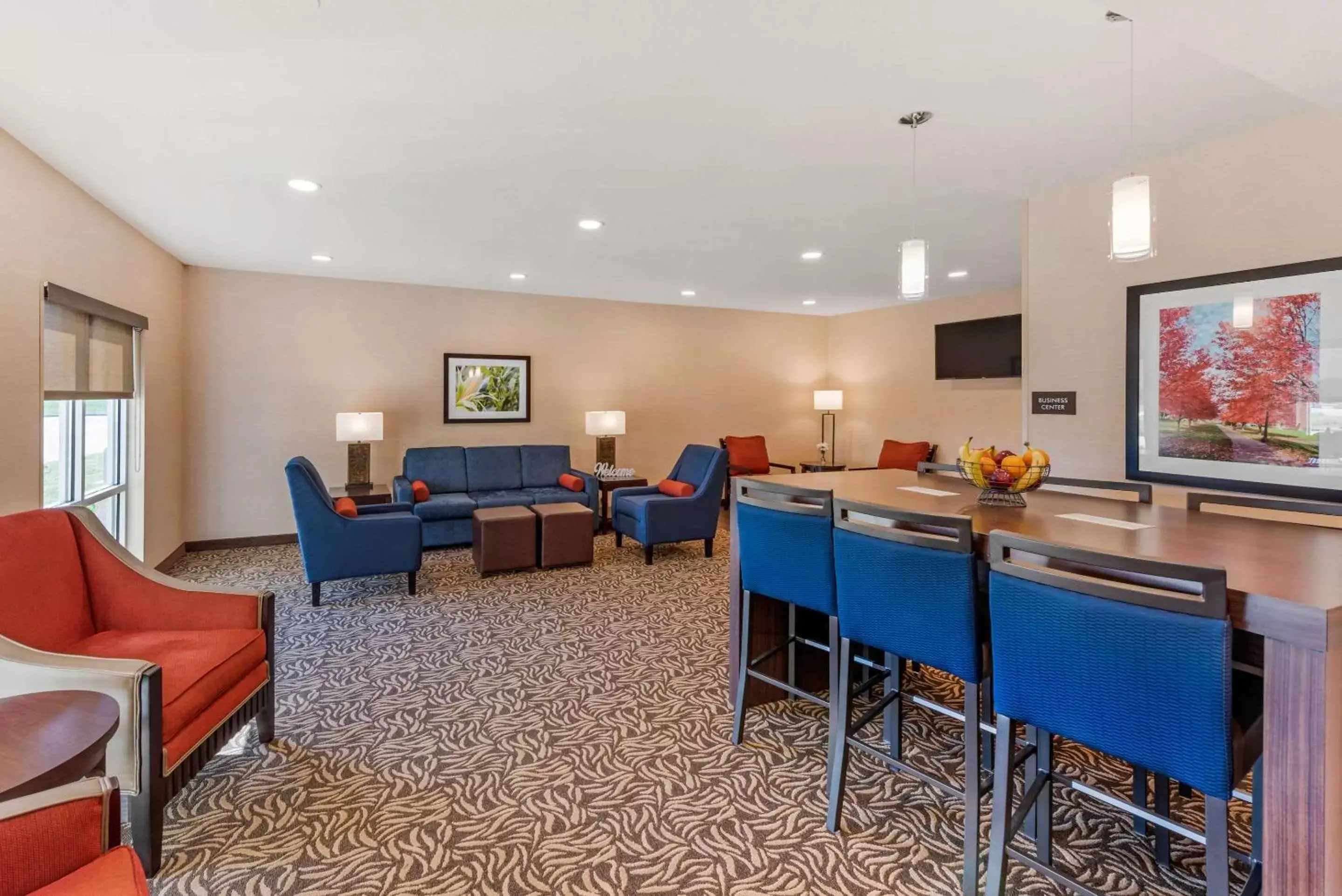 Lobby or reception in Comfort Inn & Suites near Route 66 Award Winning Gold Hotel 2021
