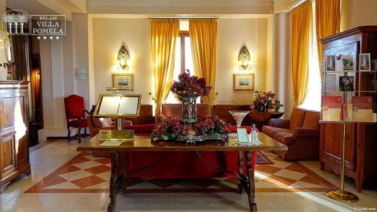 Living room, Restaurant/Places to Eat in Relais Villa Pomela