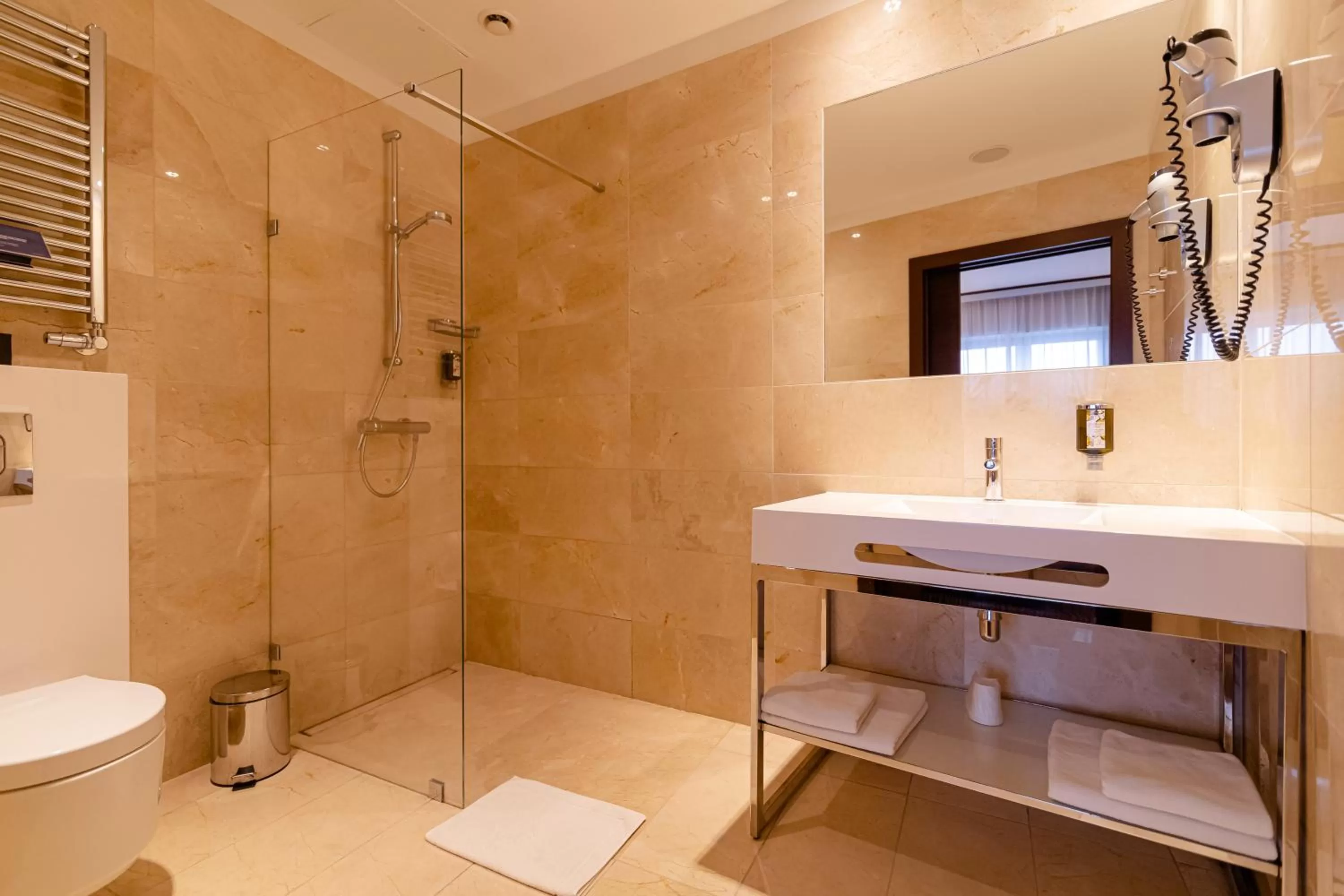 Bathroom in Copernicus Toruń Hotel