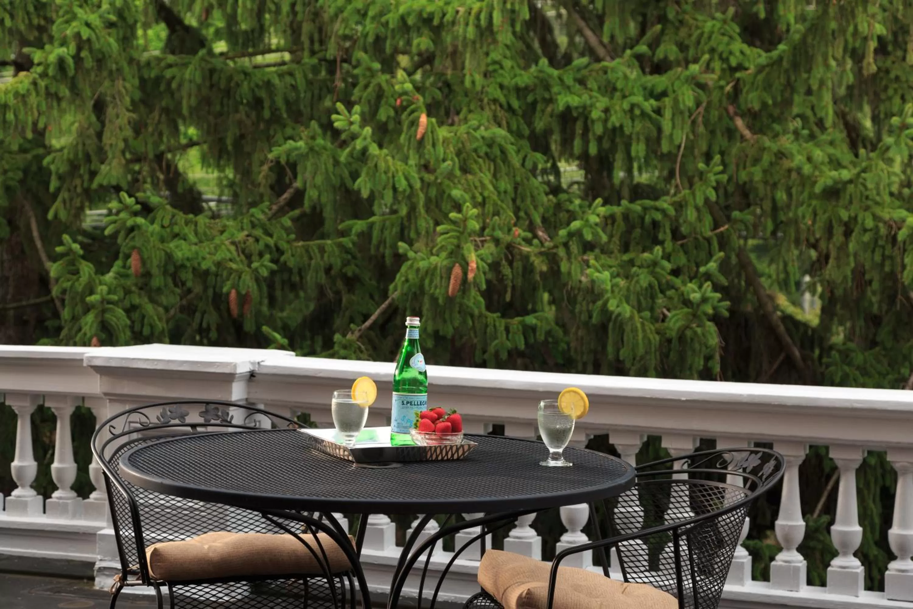 Balcony/Terrace in Mercersburg Inn