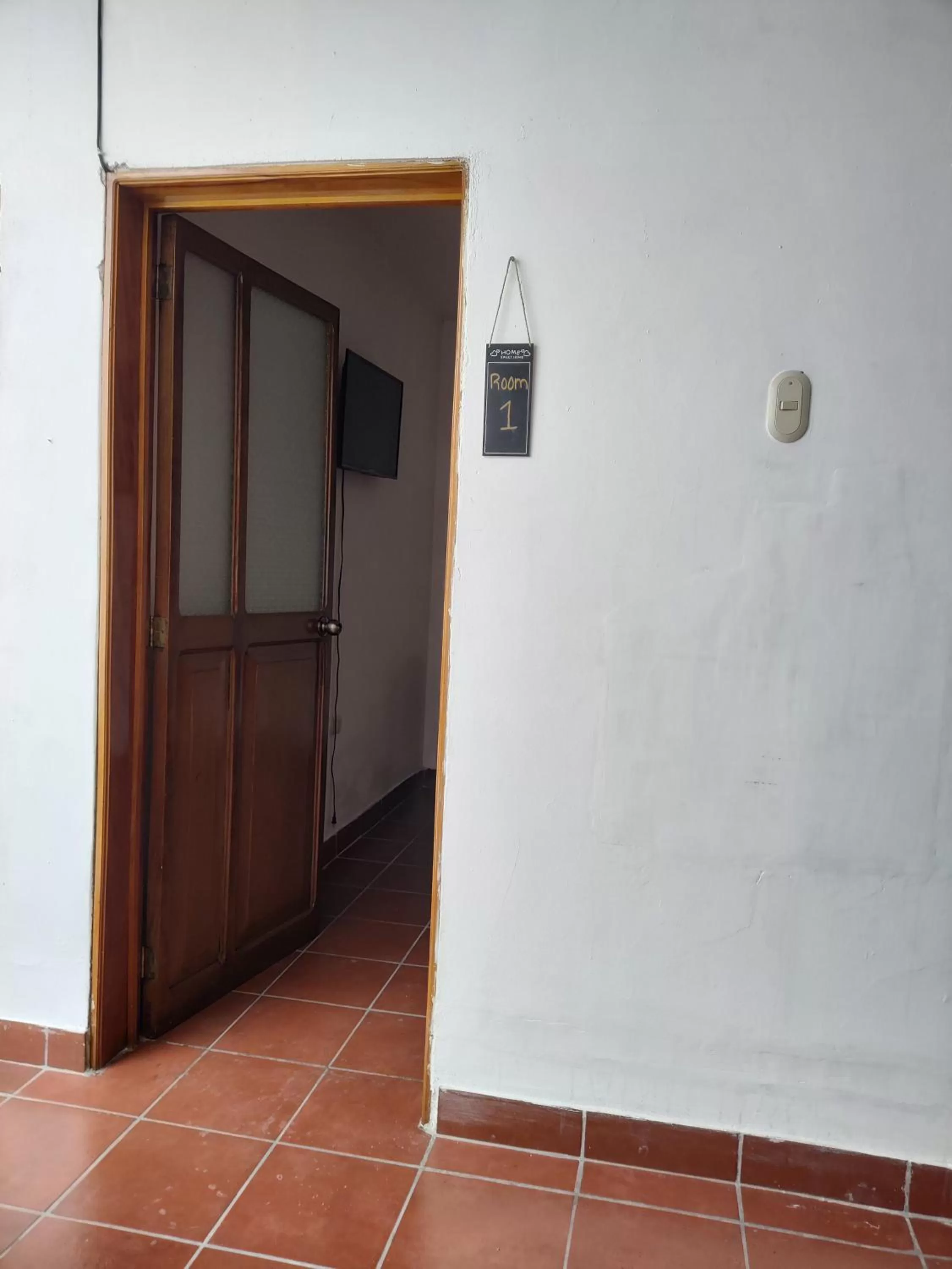 TV and multimedia in Francisco's rest house hotel