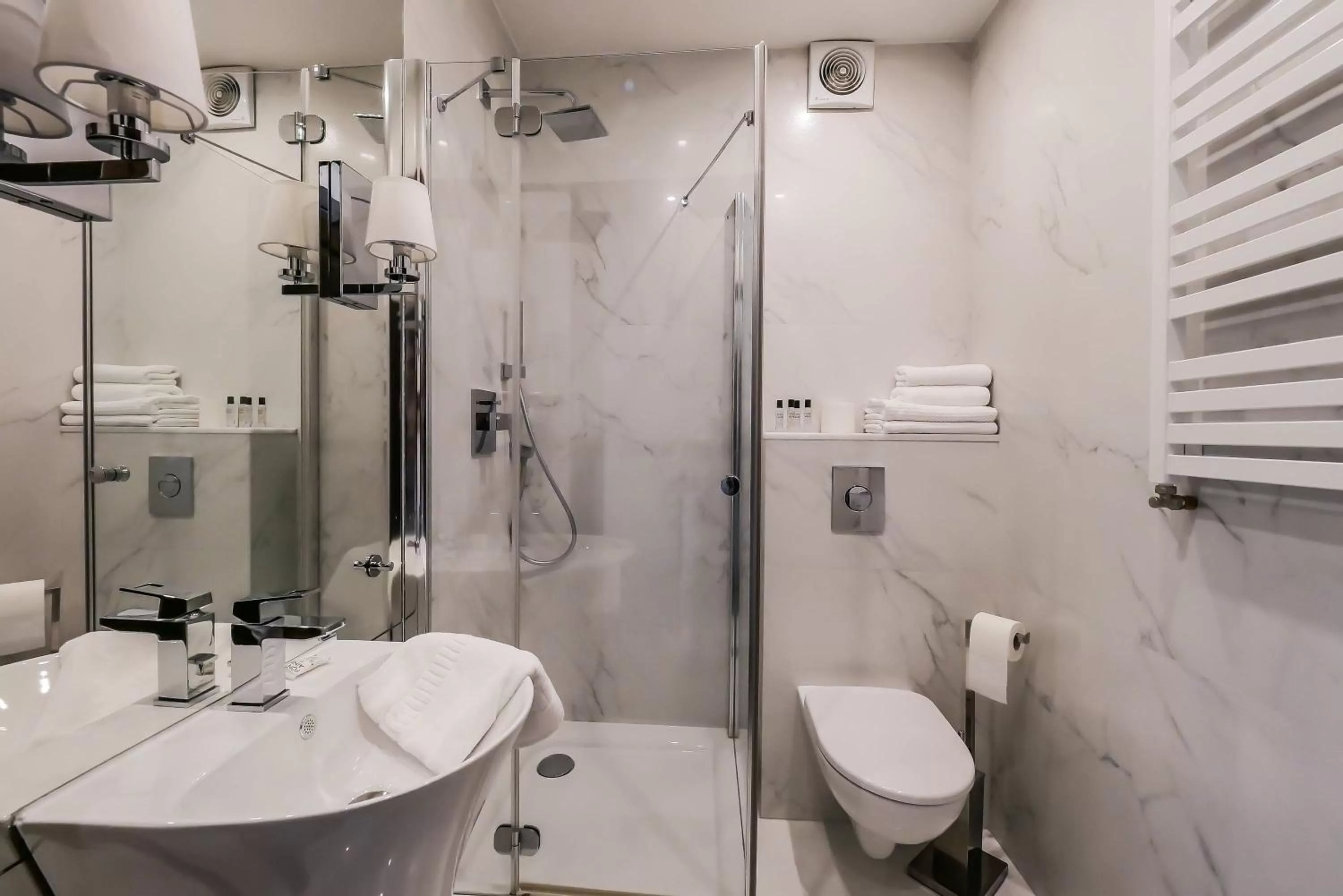 Bathroom in Hotel Biały Dom