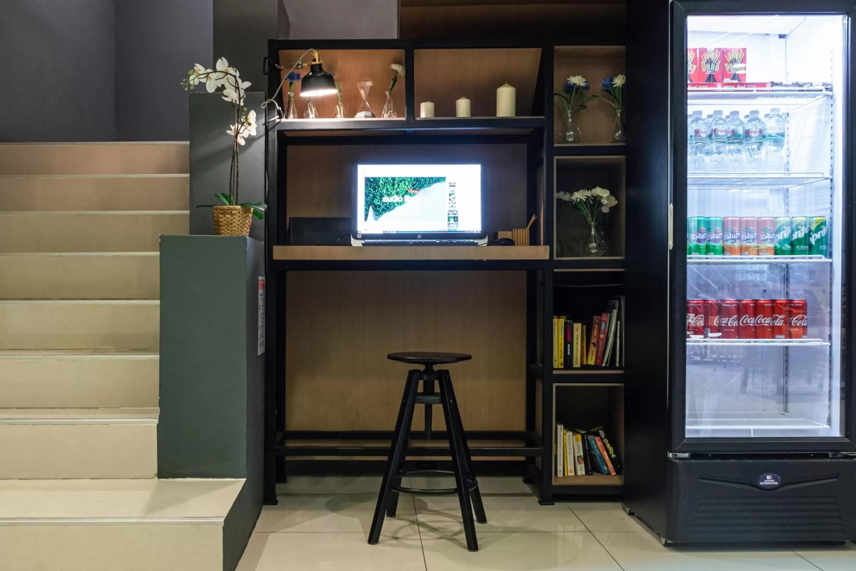 Communal lounge/ TV room in Ploen Place Residence