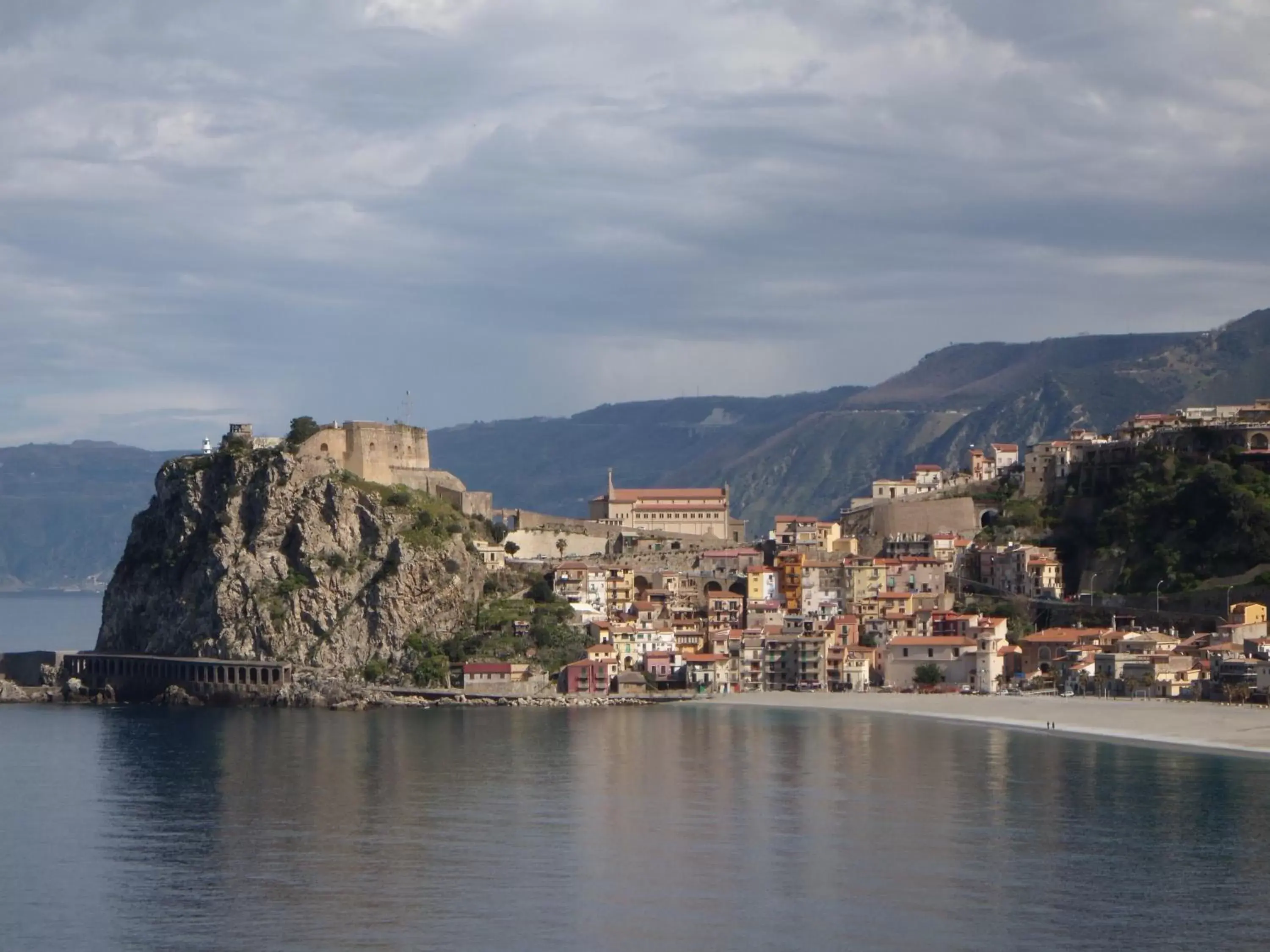 Beach in Hotel Scilla