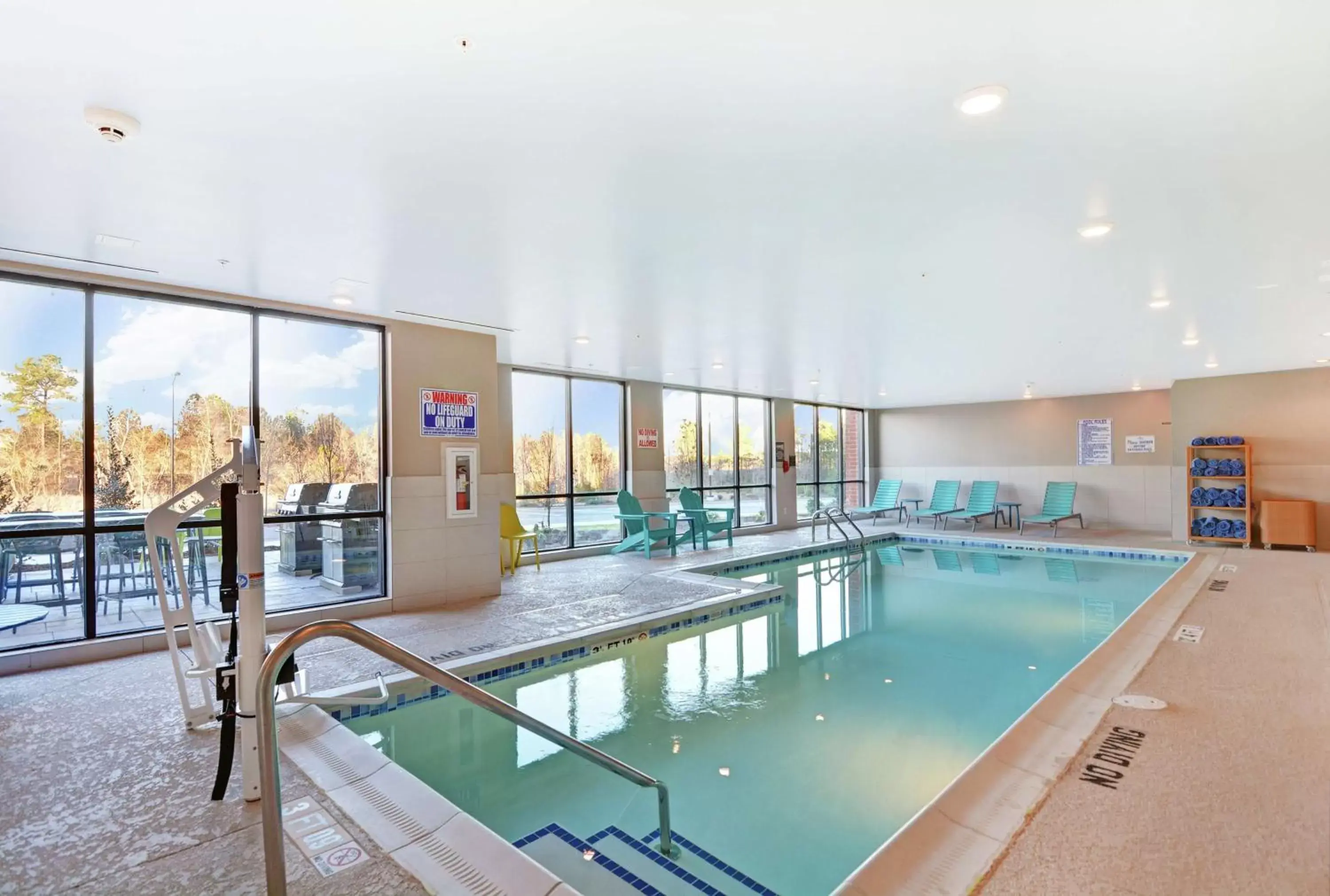 Pool view, Swimming Pool in Home2 Suites By Hilton Raleigh Durham Airport RTP