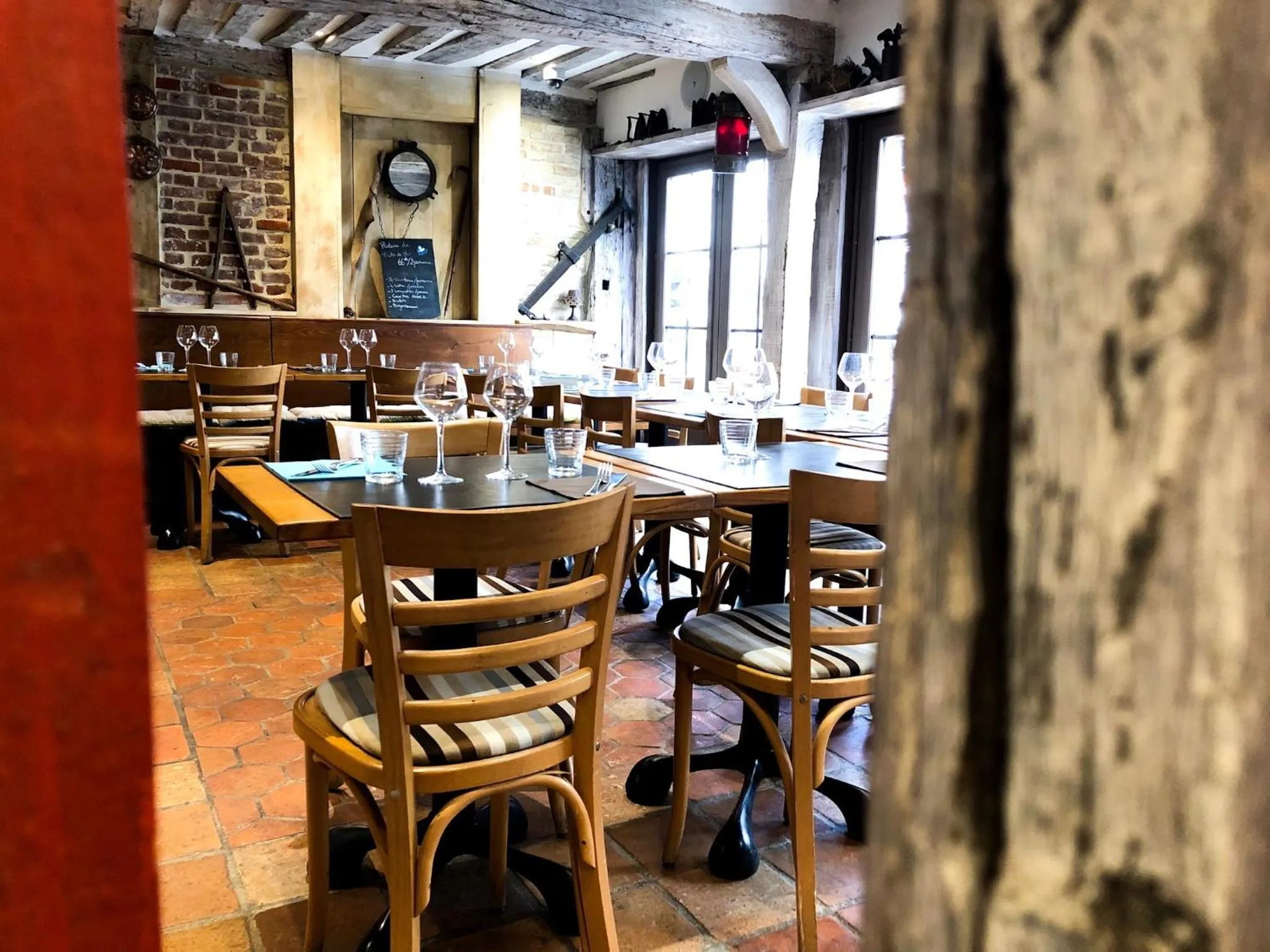 Restaurant/places to eat in Entre Terre Et Mer