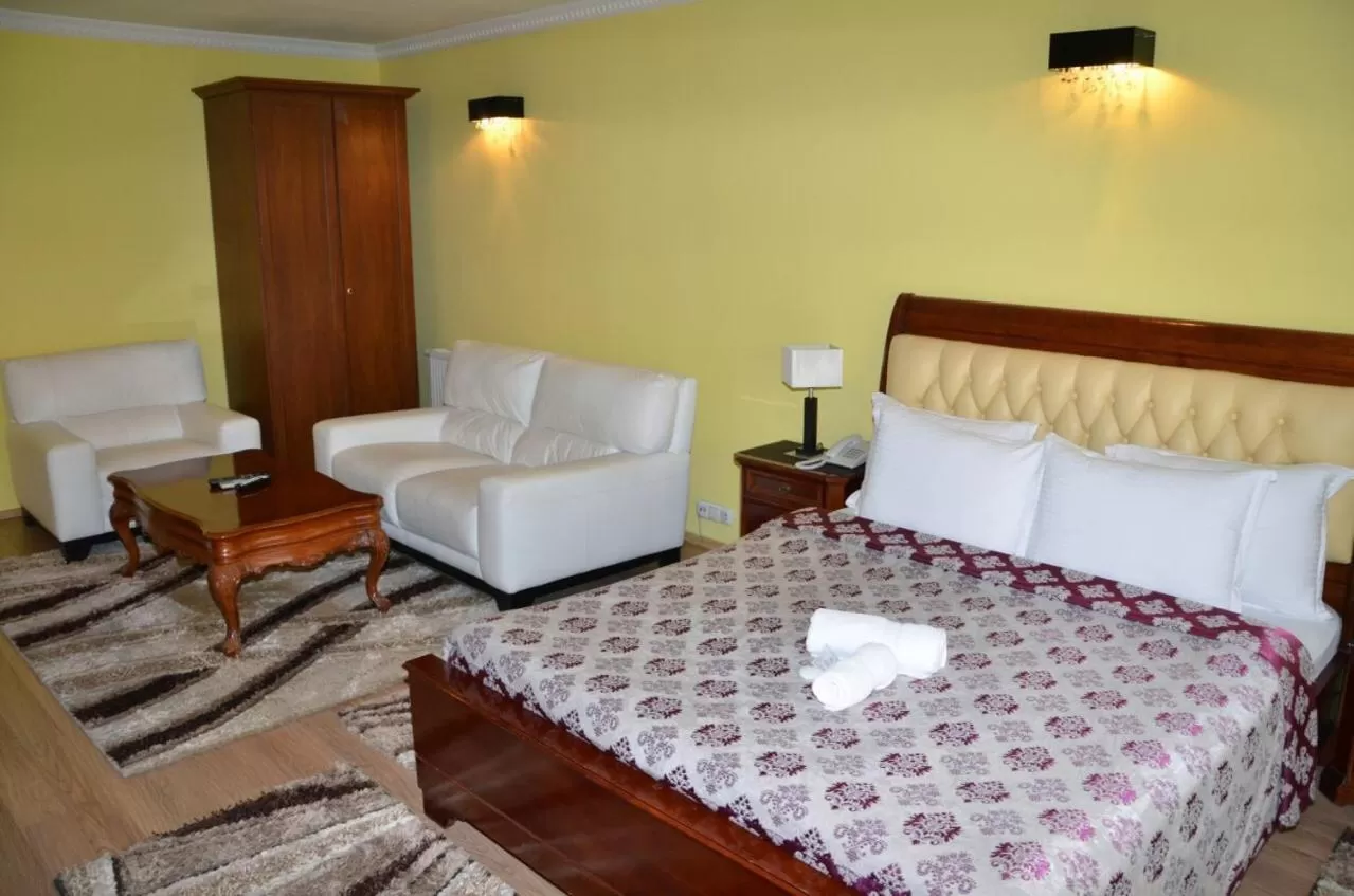 Bed in Hotel Begolli