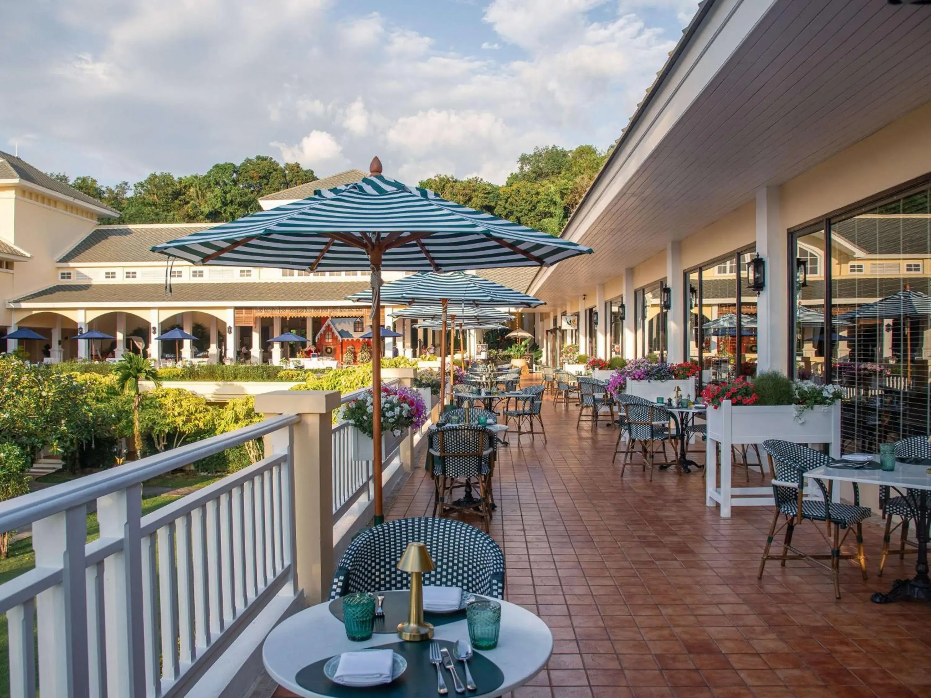 Balcony/Terrace, Restaurant/Places to Eat in Sofitel Krabi Phokeethra Golf and Spa Resort