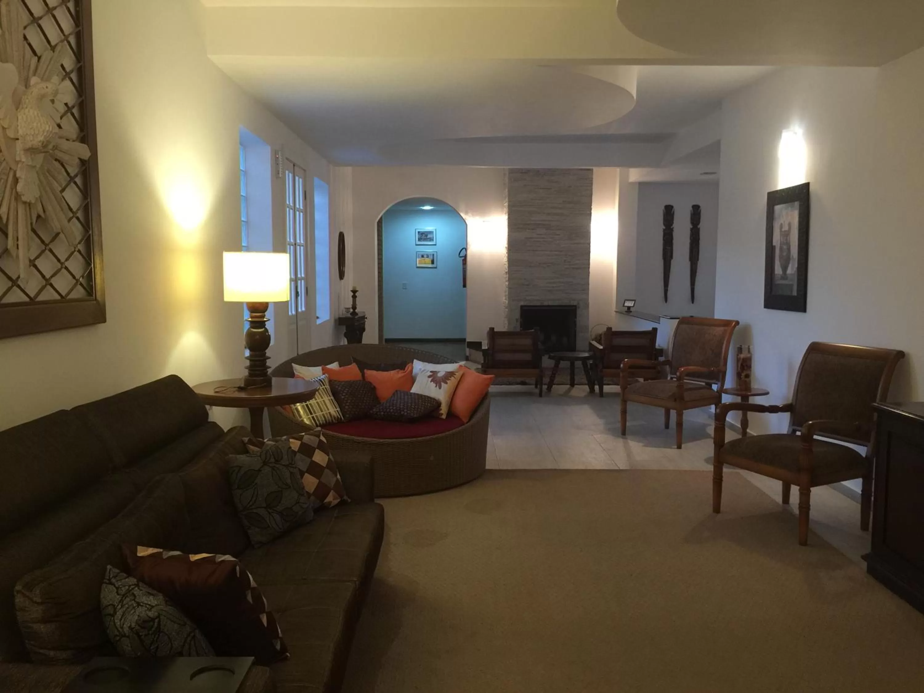 Communal lounge/ TV room in Hotel La Ponsa Itatiaia