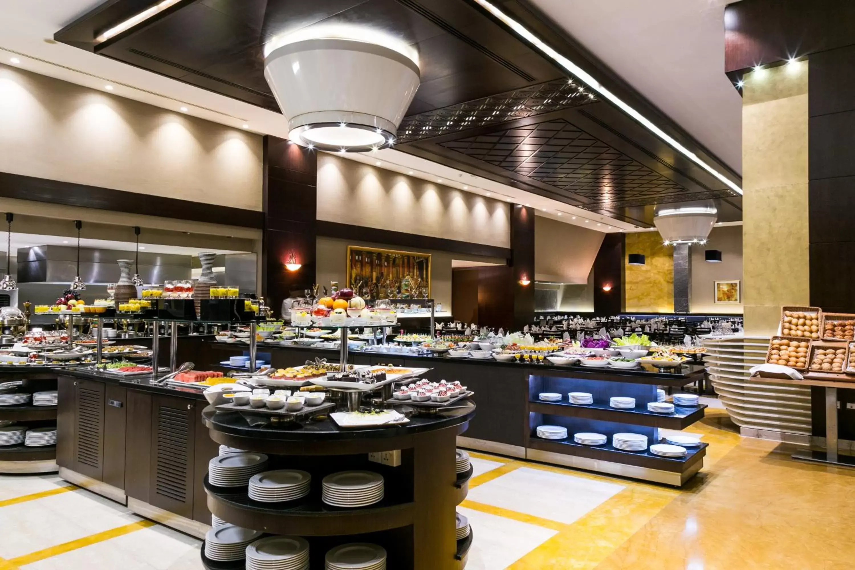 Restaurant/places to eat in Babylon Rotana Hotel