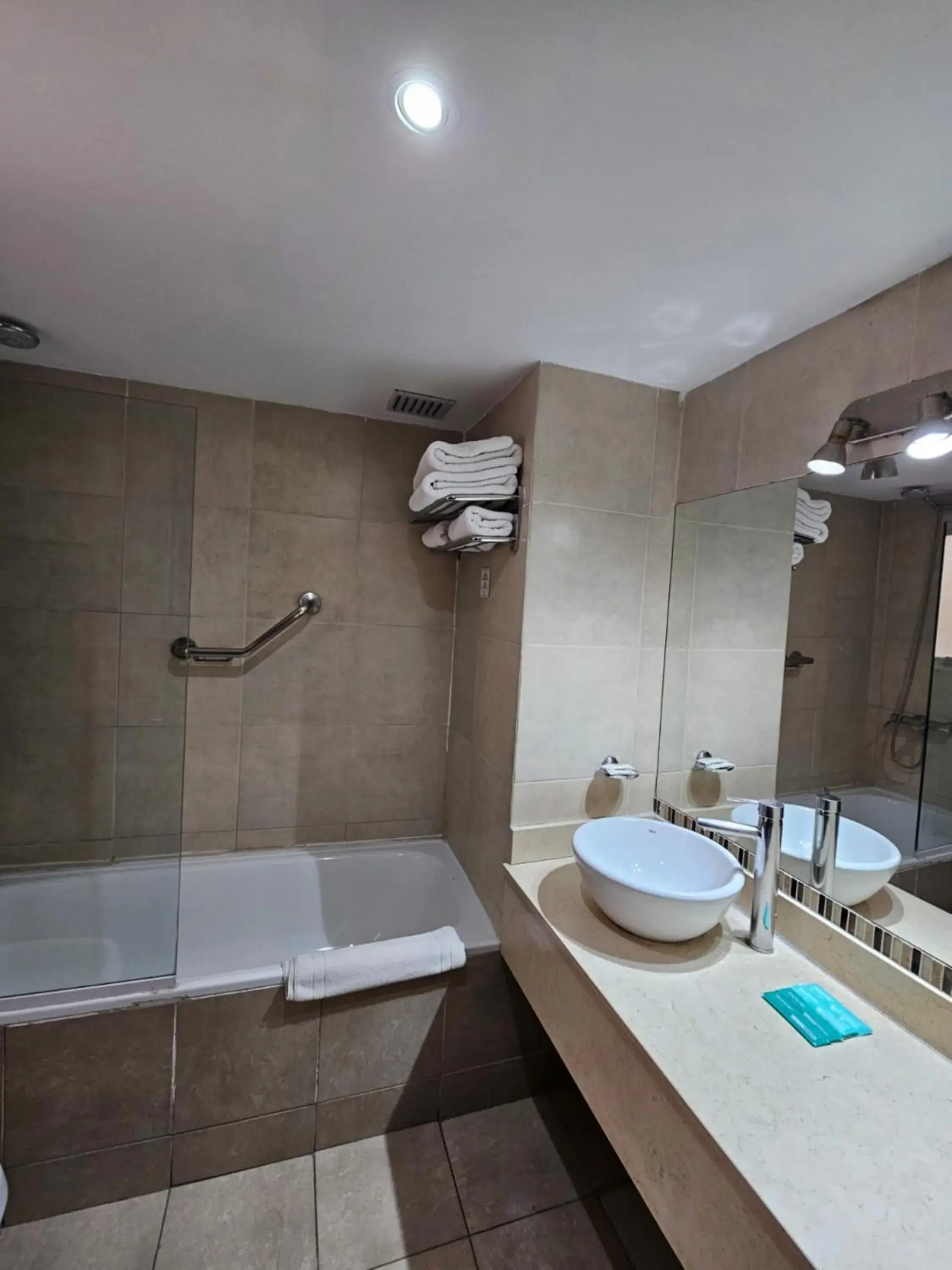 Bathroom in DAKAR HOTEL