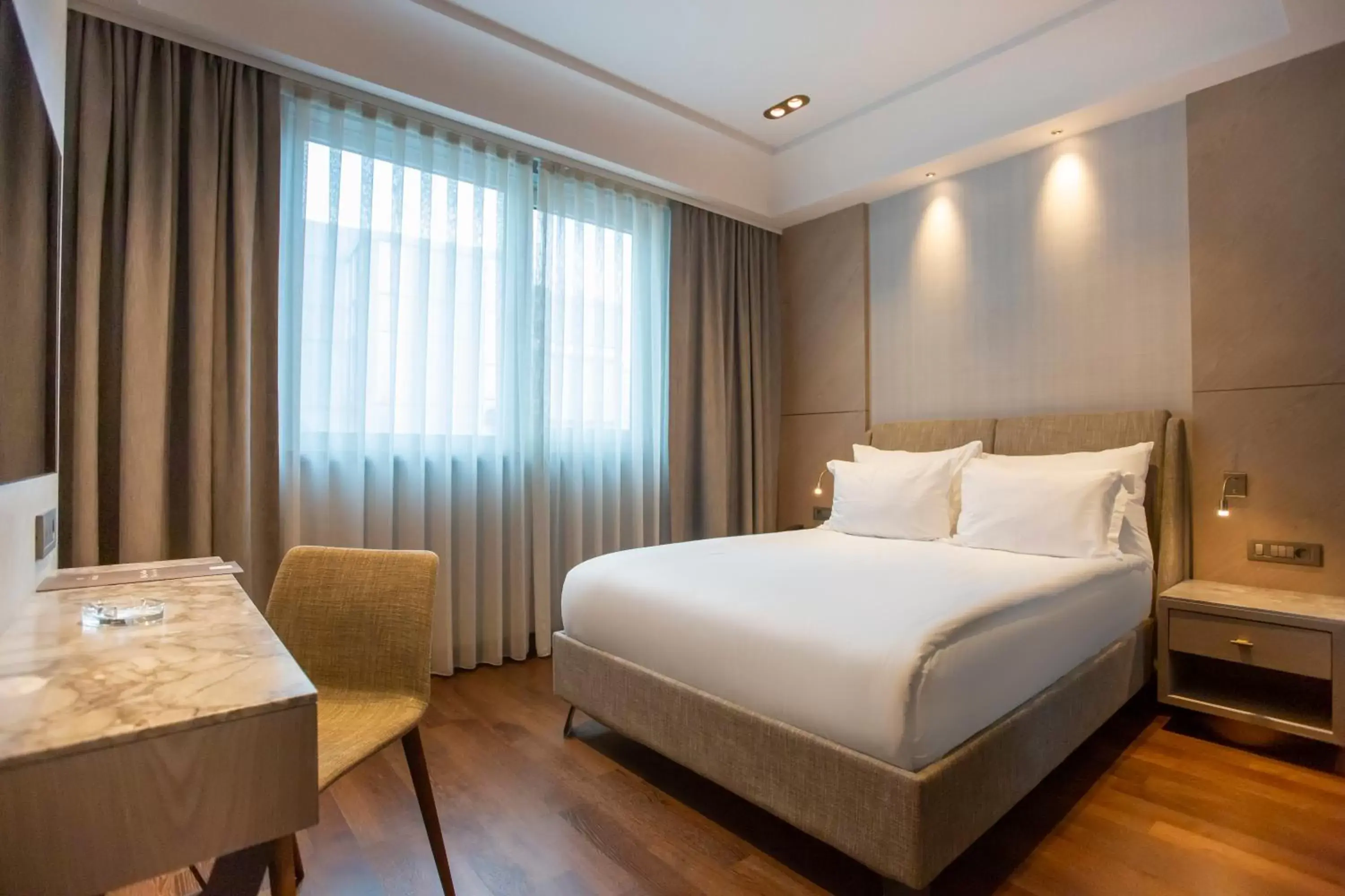 Bed in Melas Hotel Istanbul