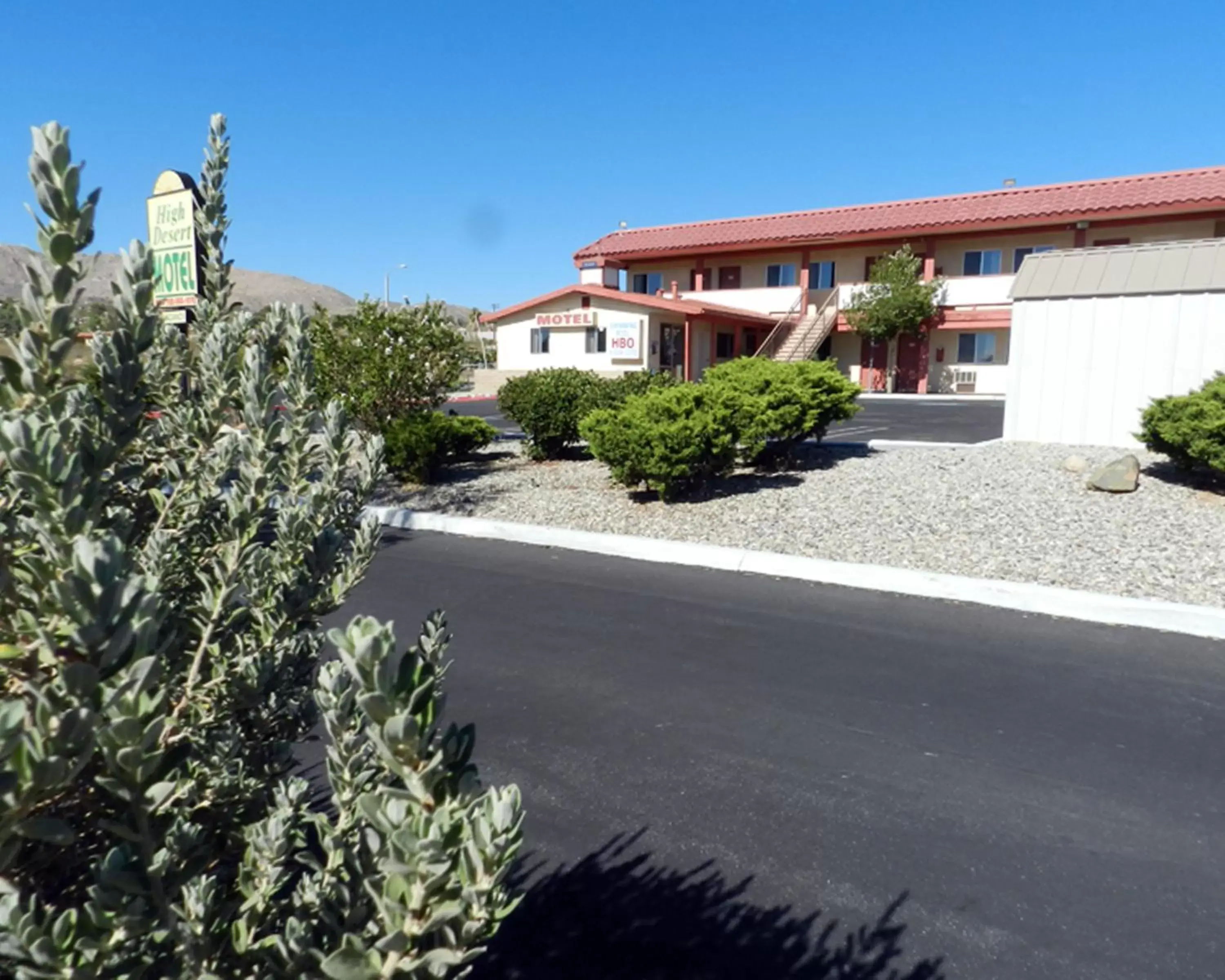 Facade/entrance, Property Building in High Desert Motel Joshua Tree National Park