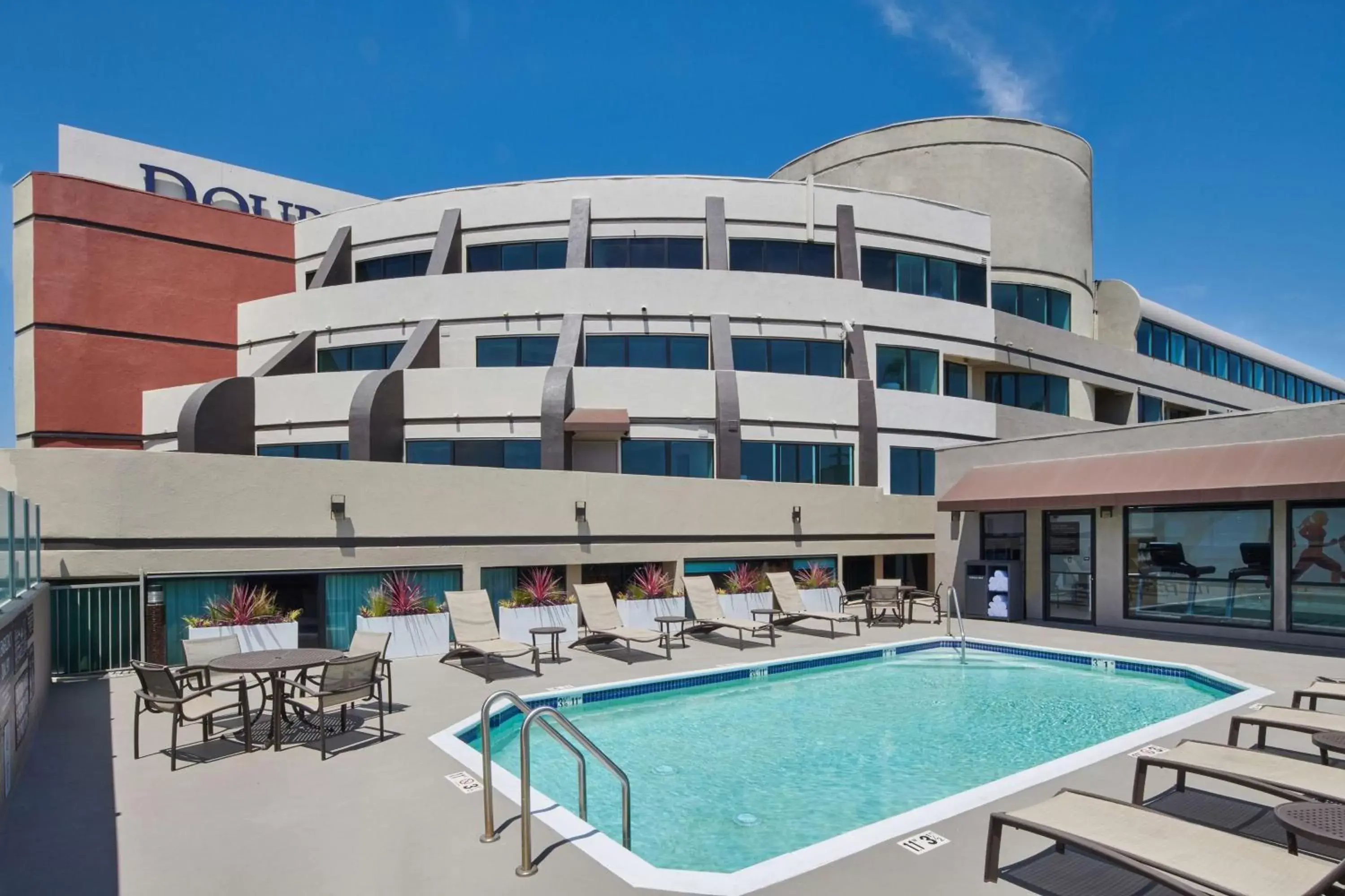 Pool view, Property Building in Doubletree By Hilton Fullerton