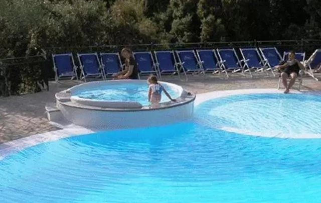 Hot Tub in Residence Torre Delle Viole