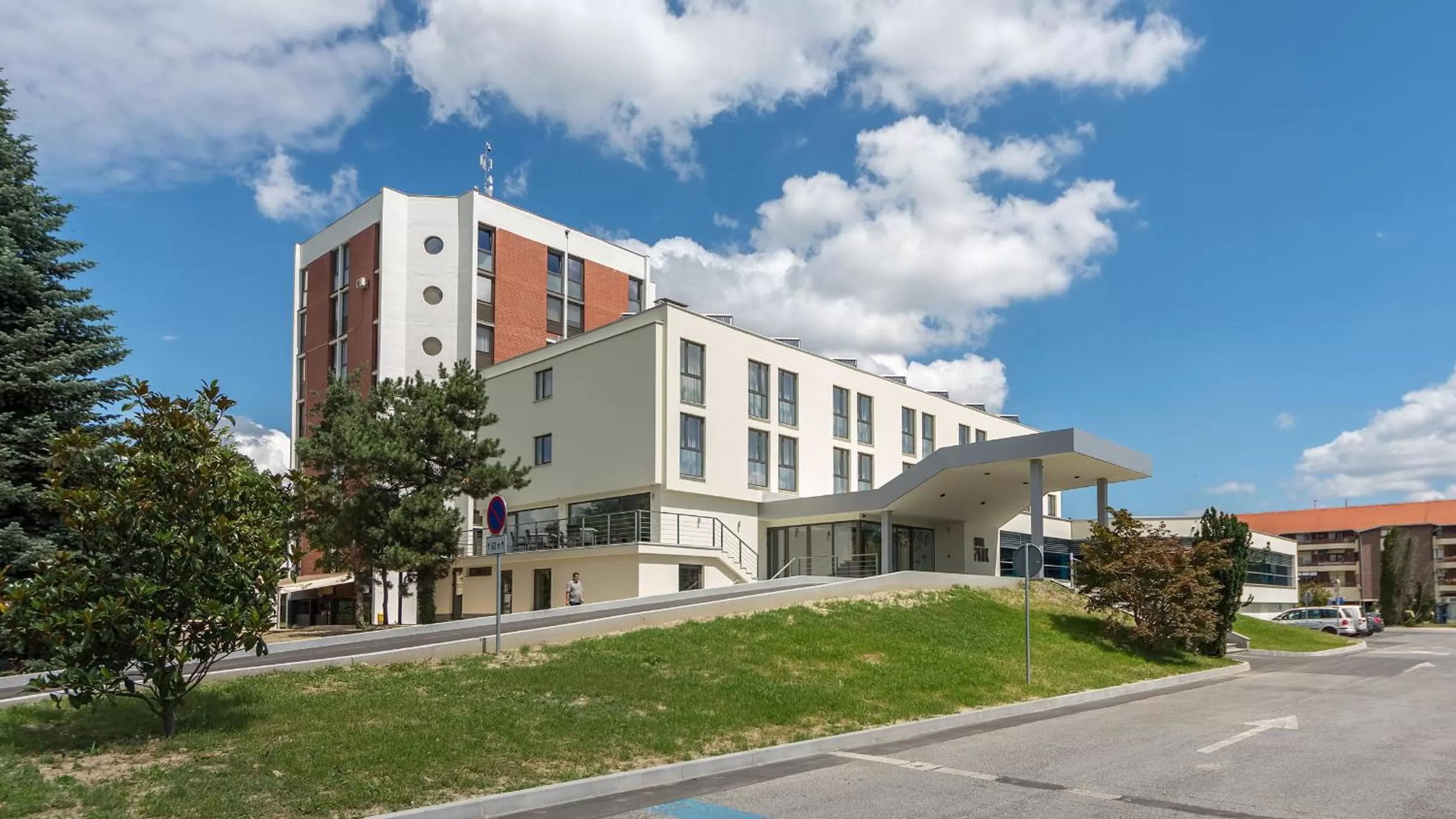 Property building in Hotel Park