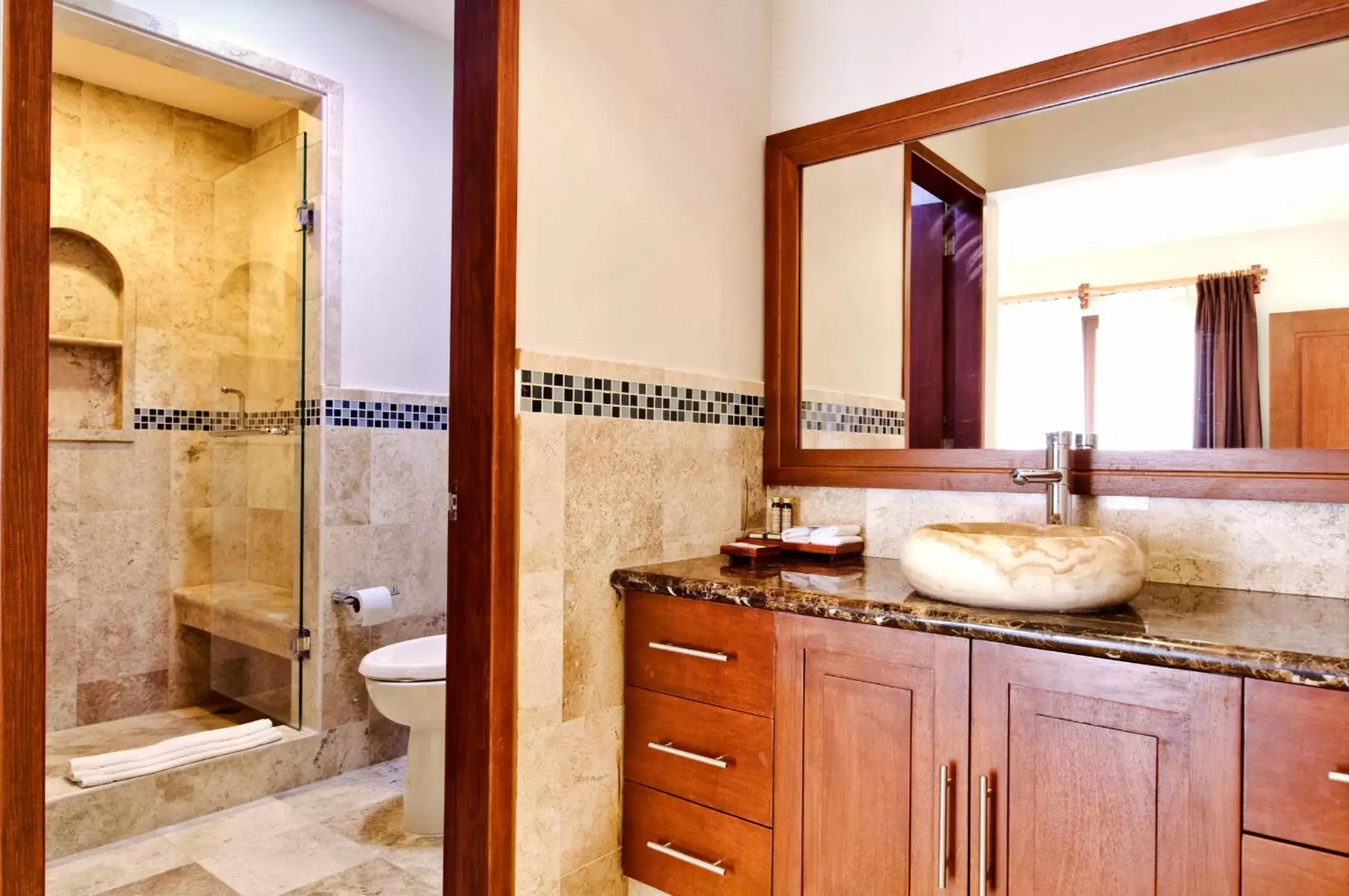 Bathroom in Acanto Hotel Playa del Carmen, Trademark Collection by Wyndham