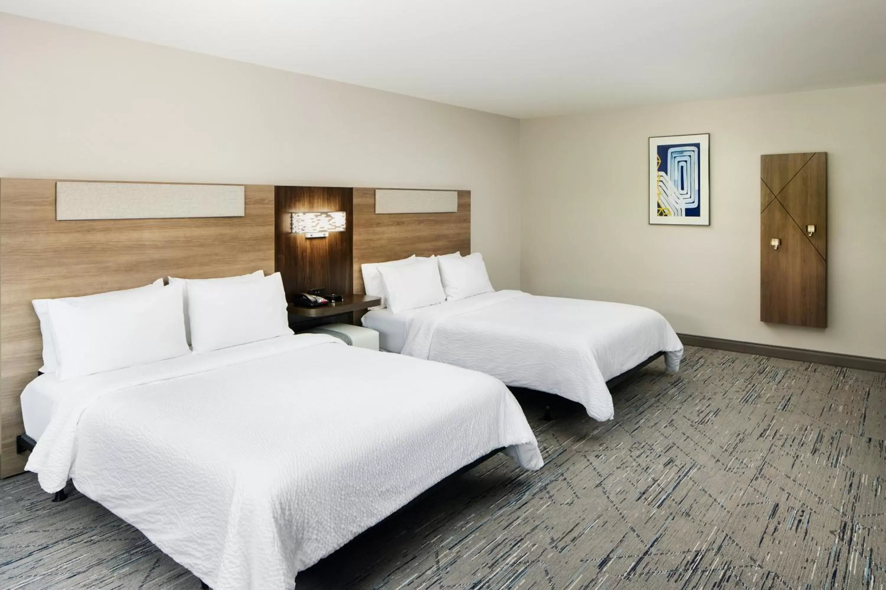 Photo of the whole room, Bed in Holiday Inn Express & Suites Bridgeport, an IHG Hotel