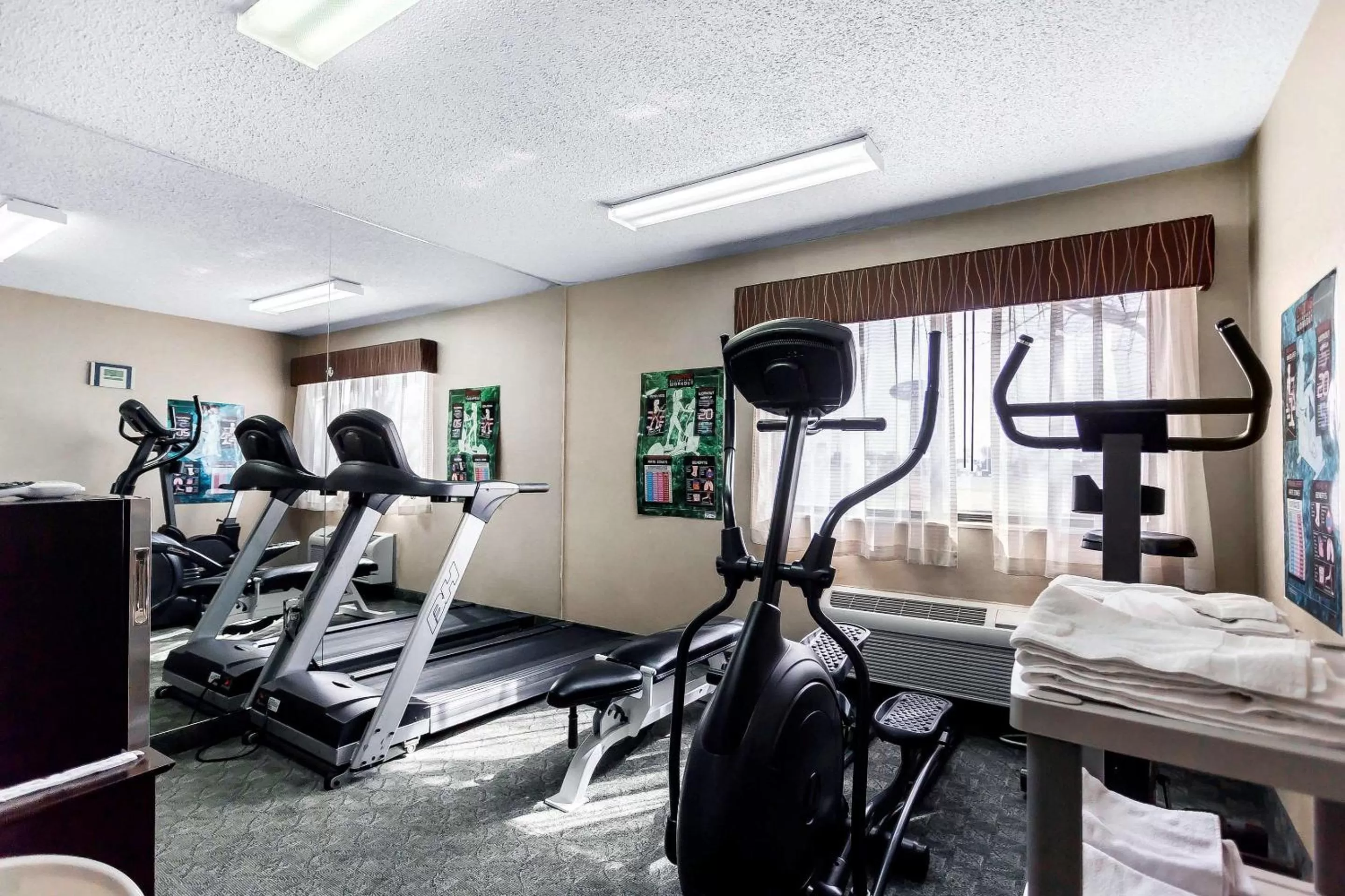 Fitness centre/facilities in Quality Inn Dumas