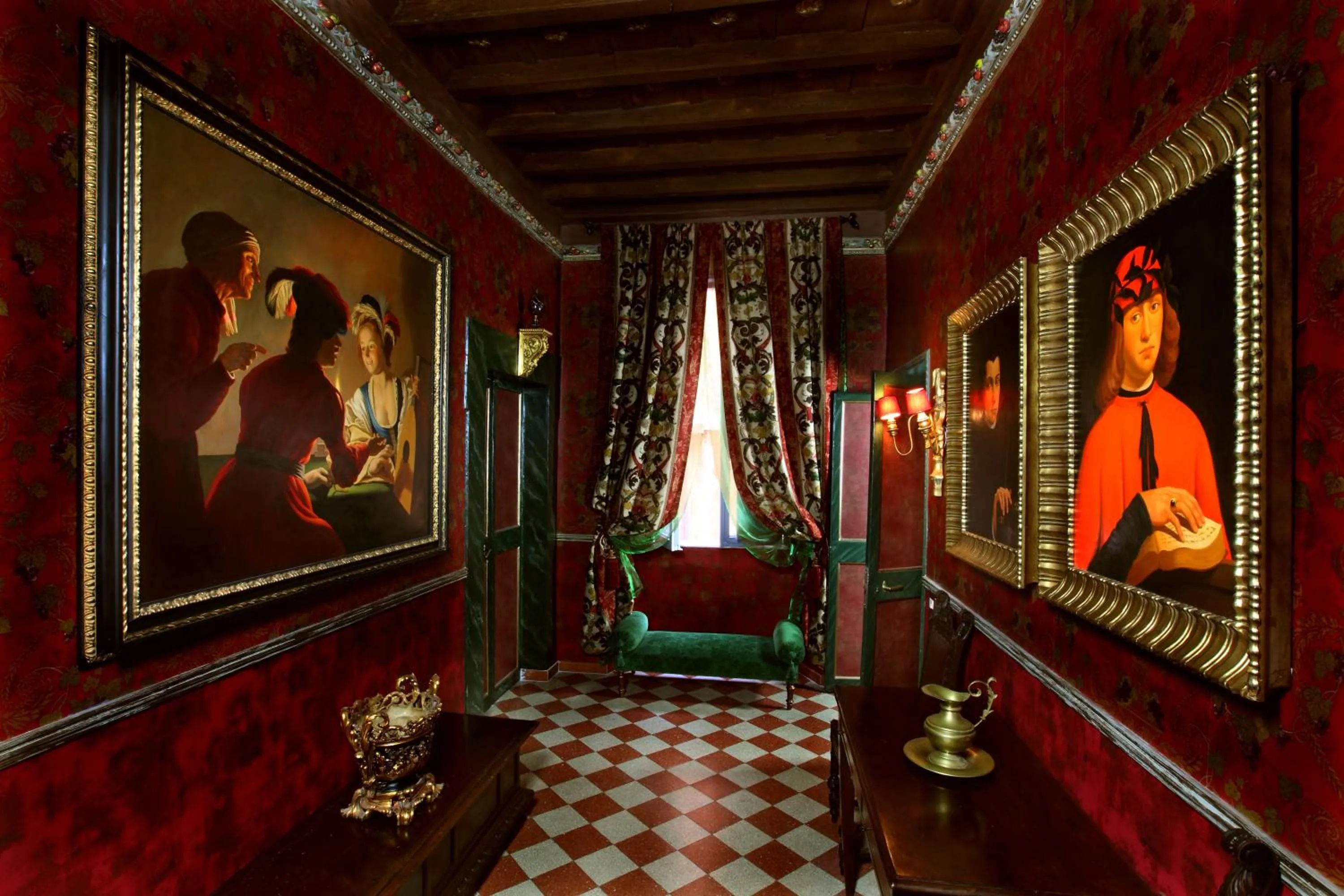 Decorative detail in Antica Dimora De Michaelis