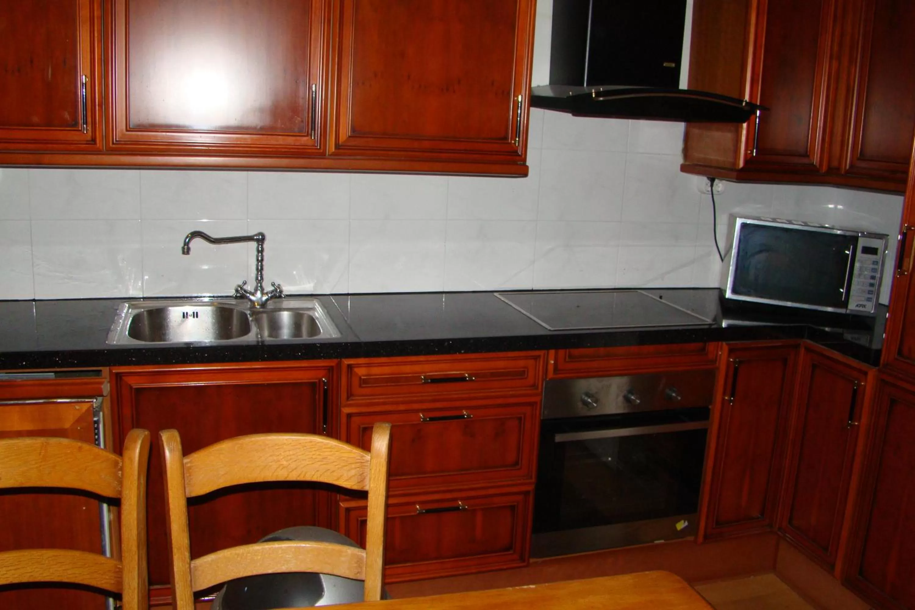 Kitchen/Kitchenette in Amsterhouse B&B