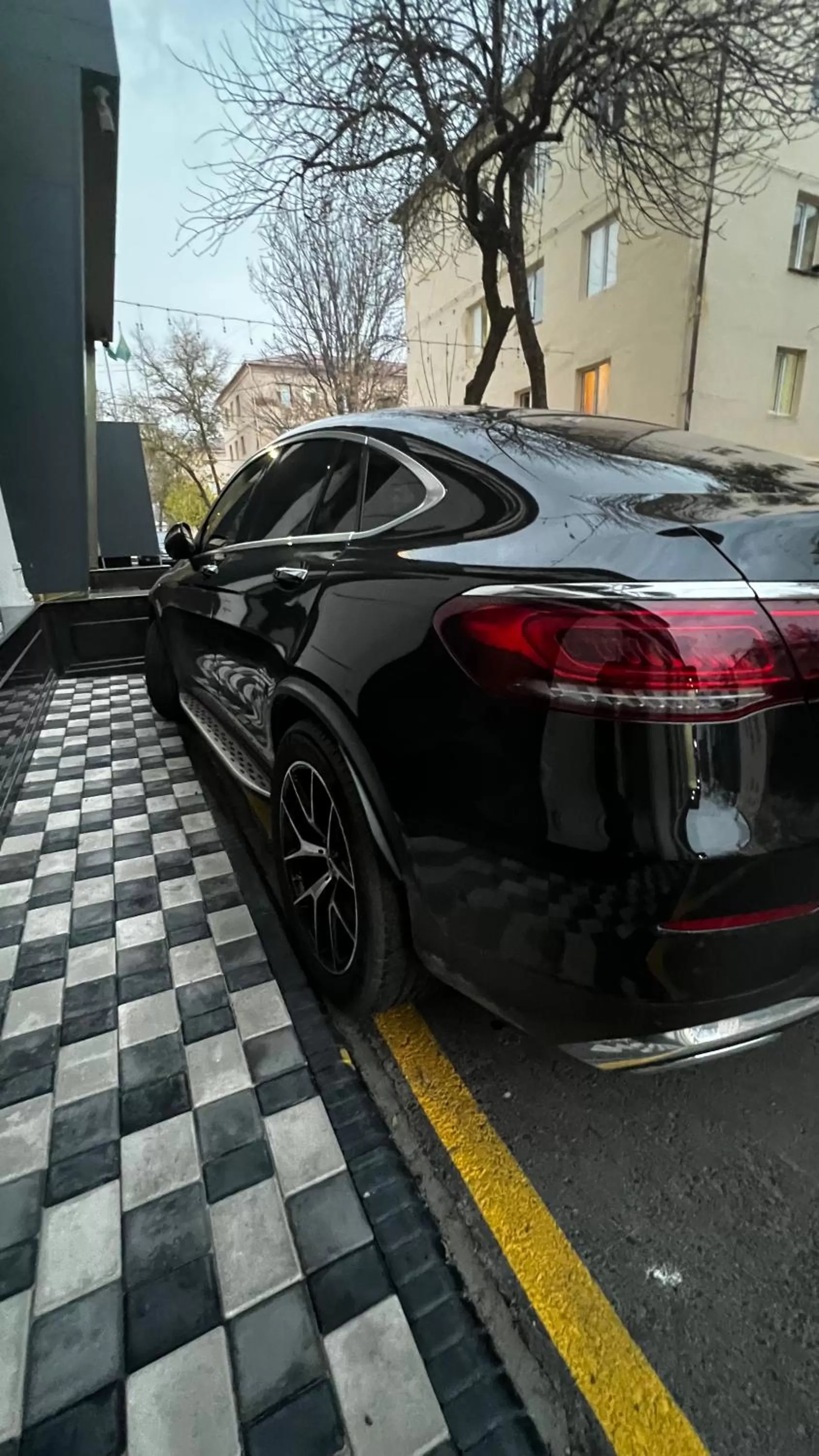 Parking in MaxWell Hotel & SPA