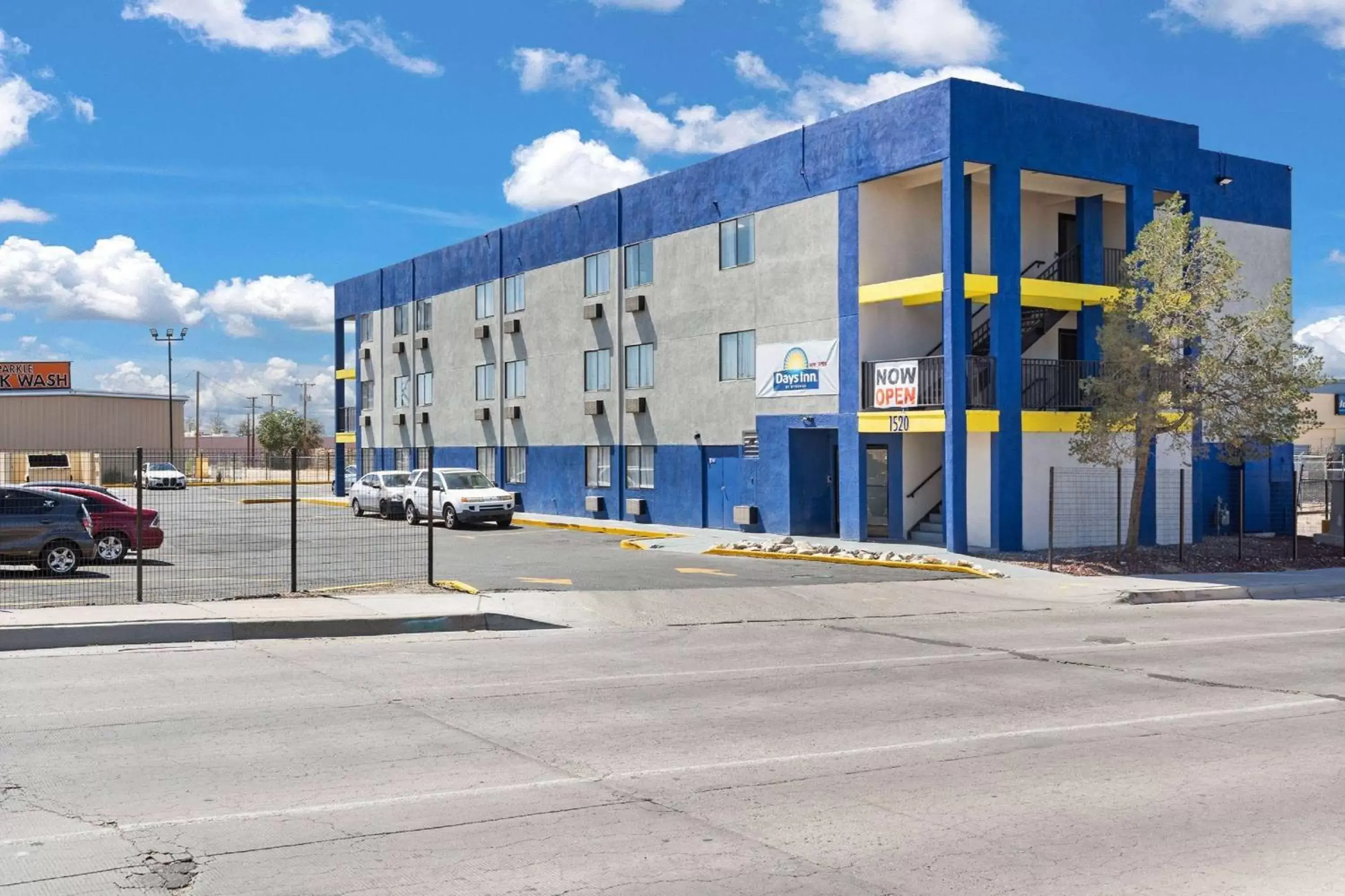 Property Building in Days Inn by Wyndham Albuquerque I-25