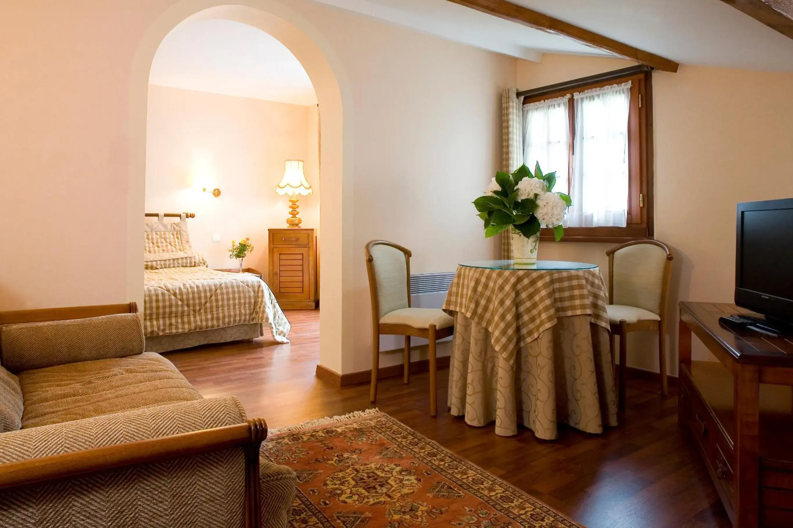 Photo of the whole room, Seating Area in Hotel Argi-Eder, The Originals Relais (Relais du Silence)