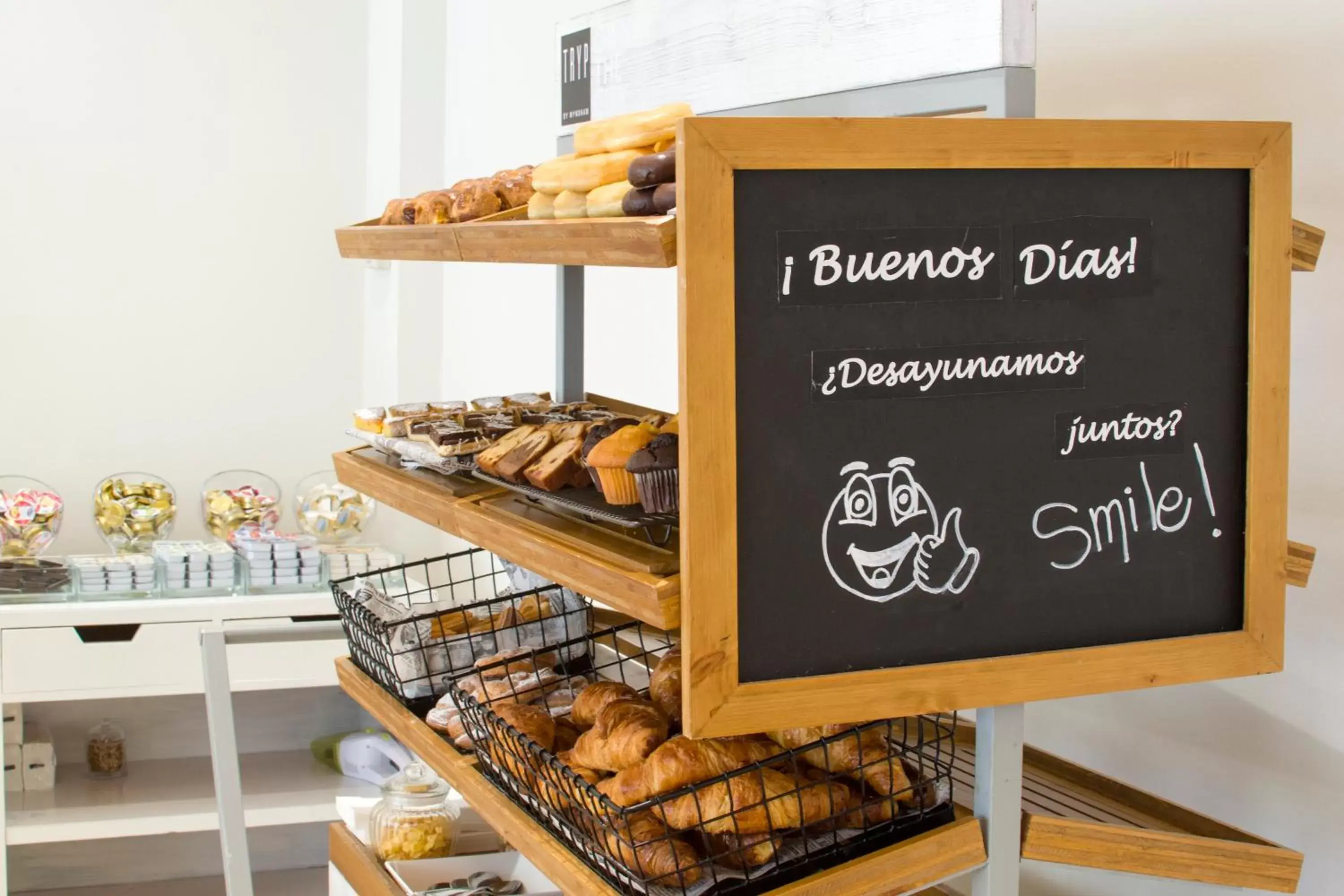 Buffet breakfast in Hotel Zentral Gijón Rey Pelayo Buffet breakfast in Hotel Zentral Gijón Rey Pelayo
