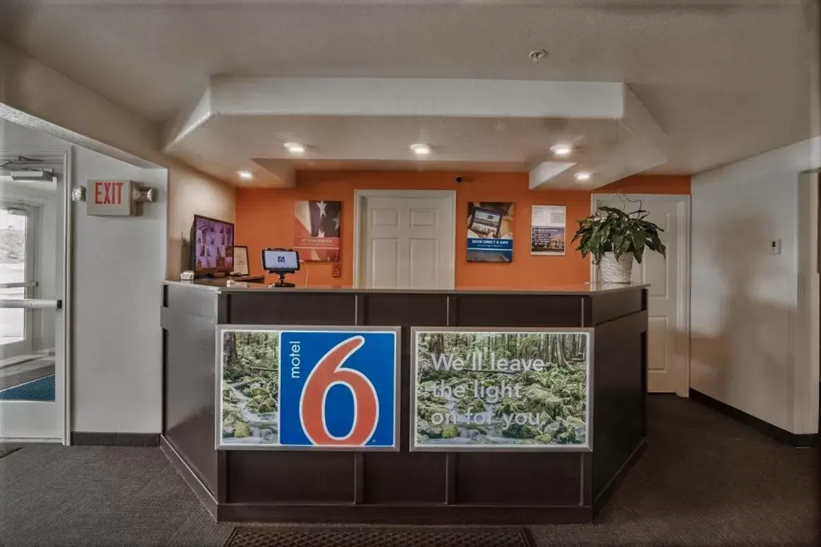 Lobby or reception, Lobby/Reception in Motel 6-Idaho Falls, ID - Snake River