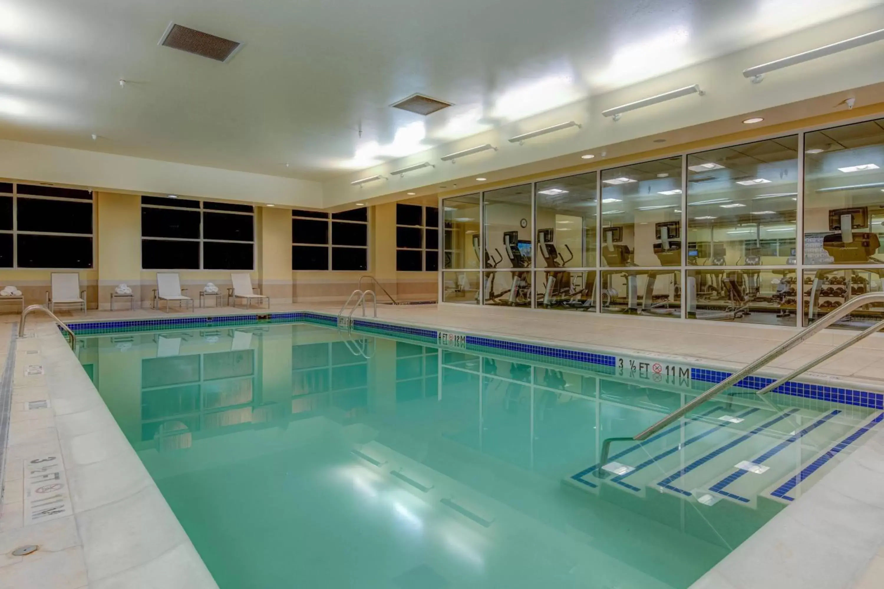 Swimming Pool in Macon Marriott City Center