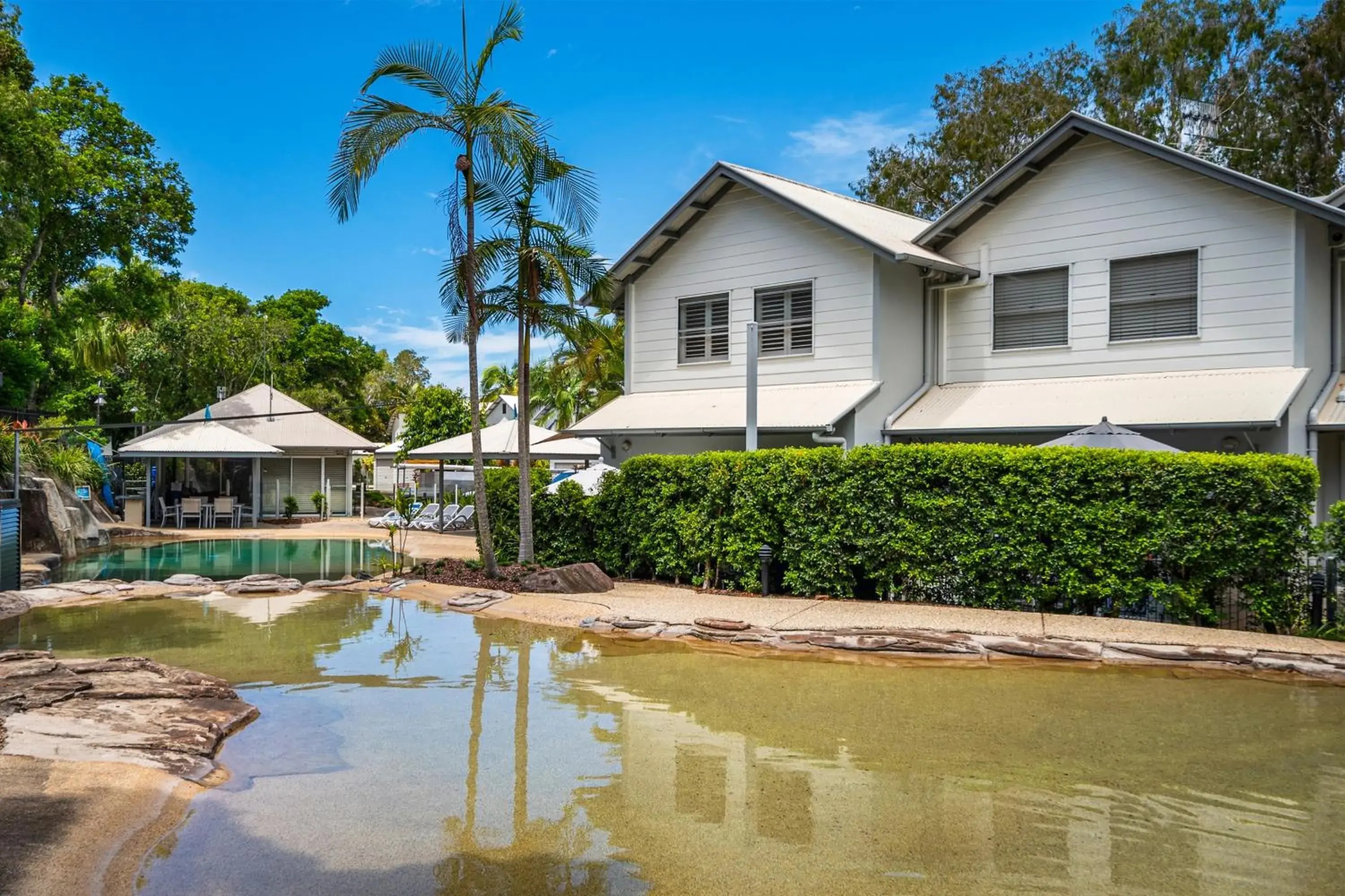 Property Building in Noosa Entrance Waterfront Resort