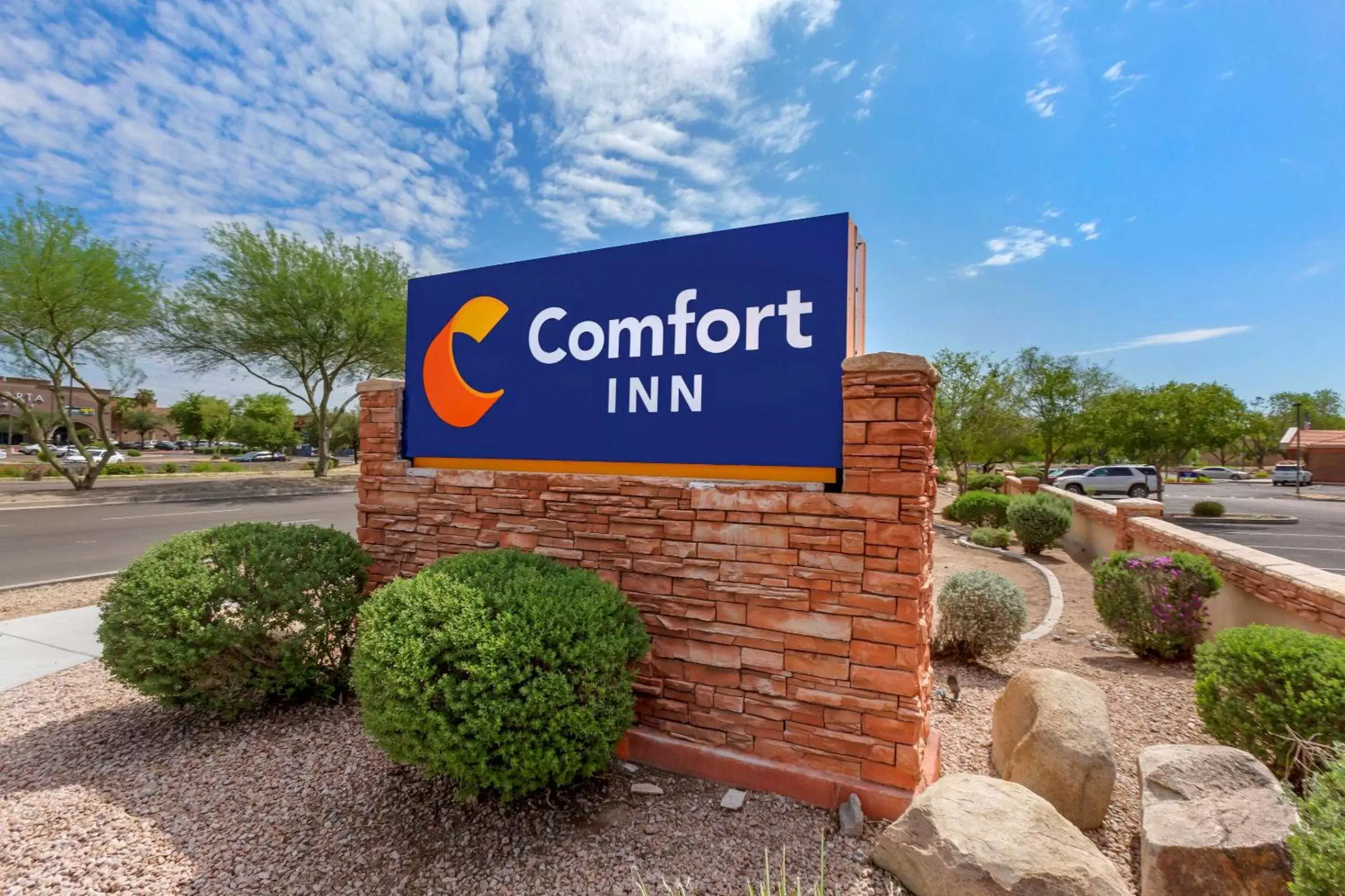 Property building, Property Logo/Sign in Comfort Inn & Suites North Glendale and Peoria