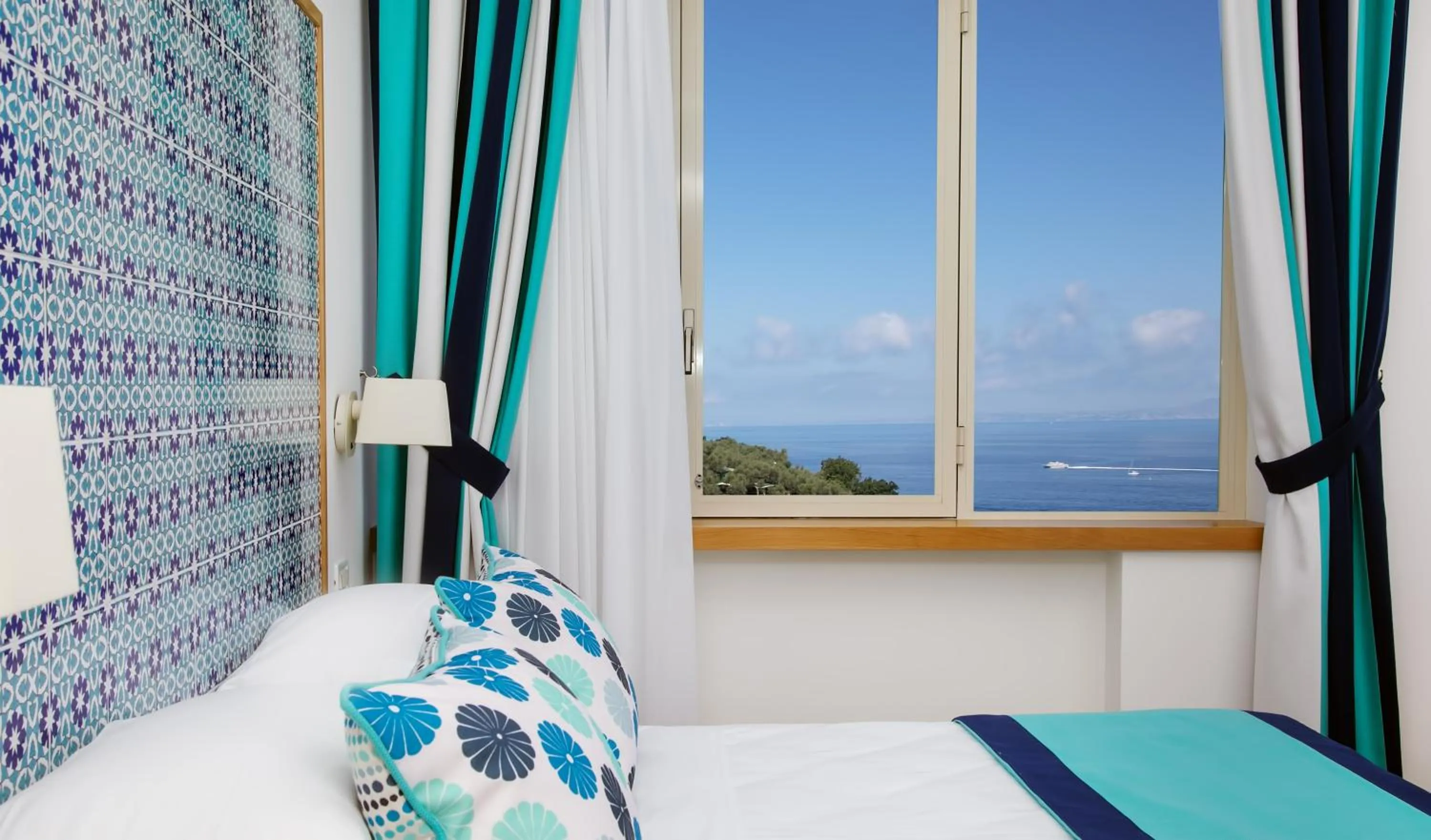 Photo of the whole room, Bed in Hotel Miramare