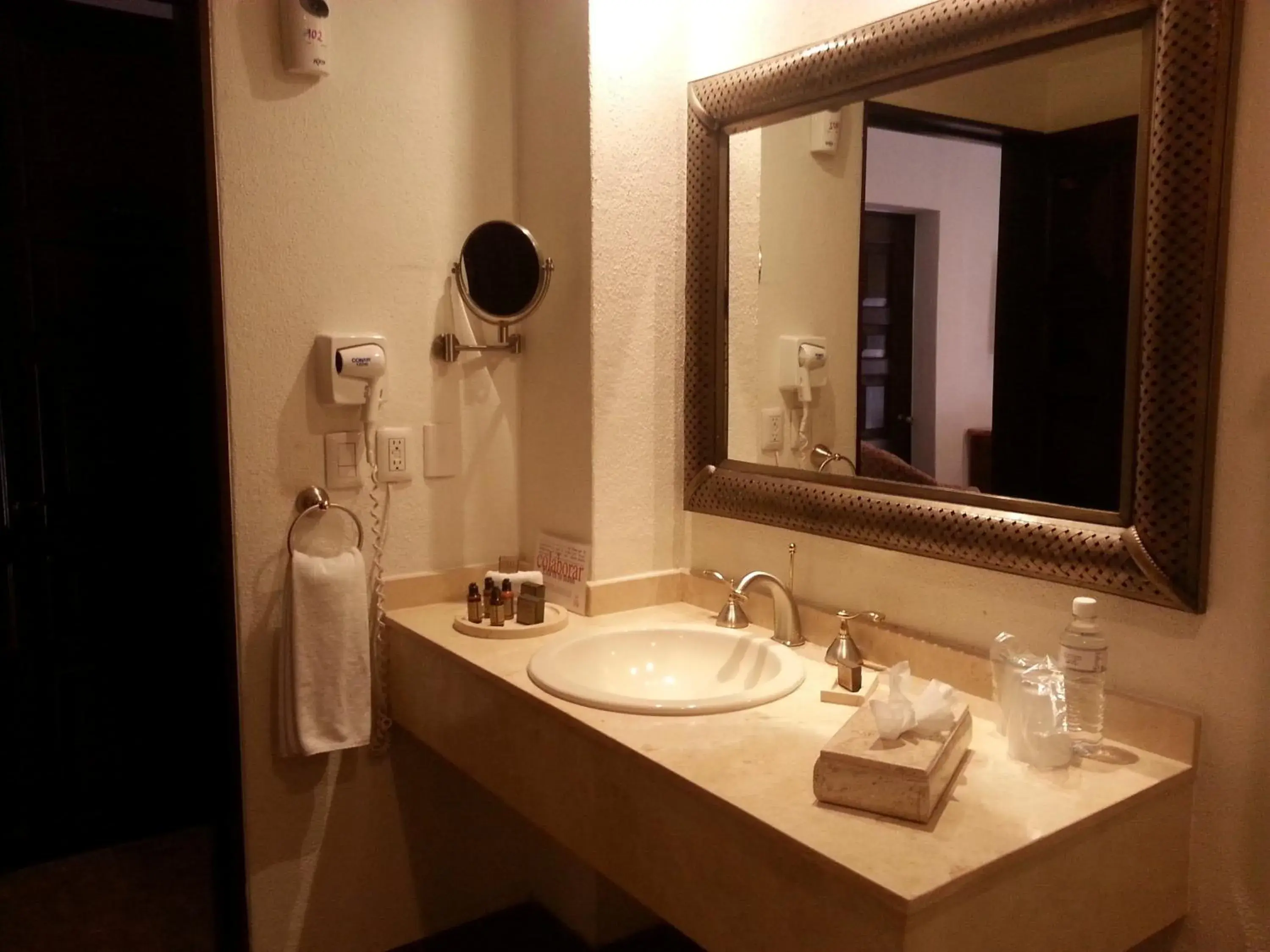 Bathroom in Hotel & Spa Hacienda de Cort