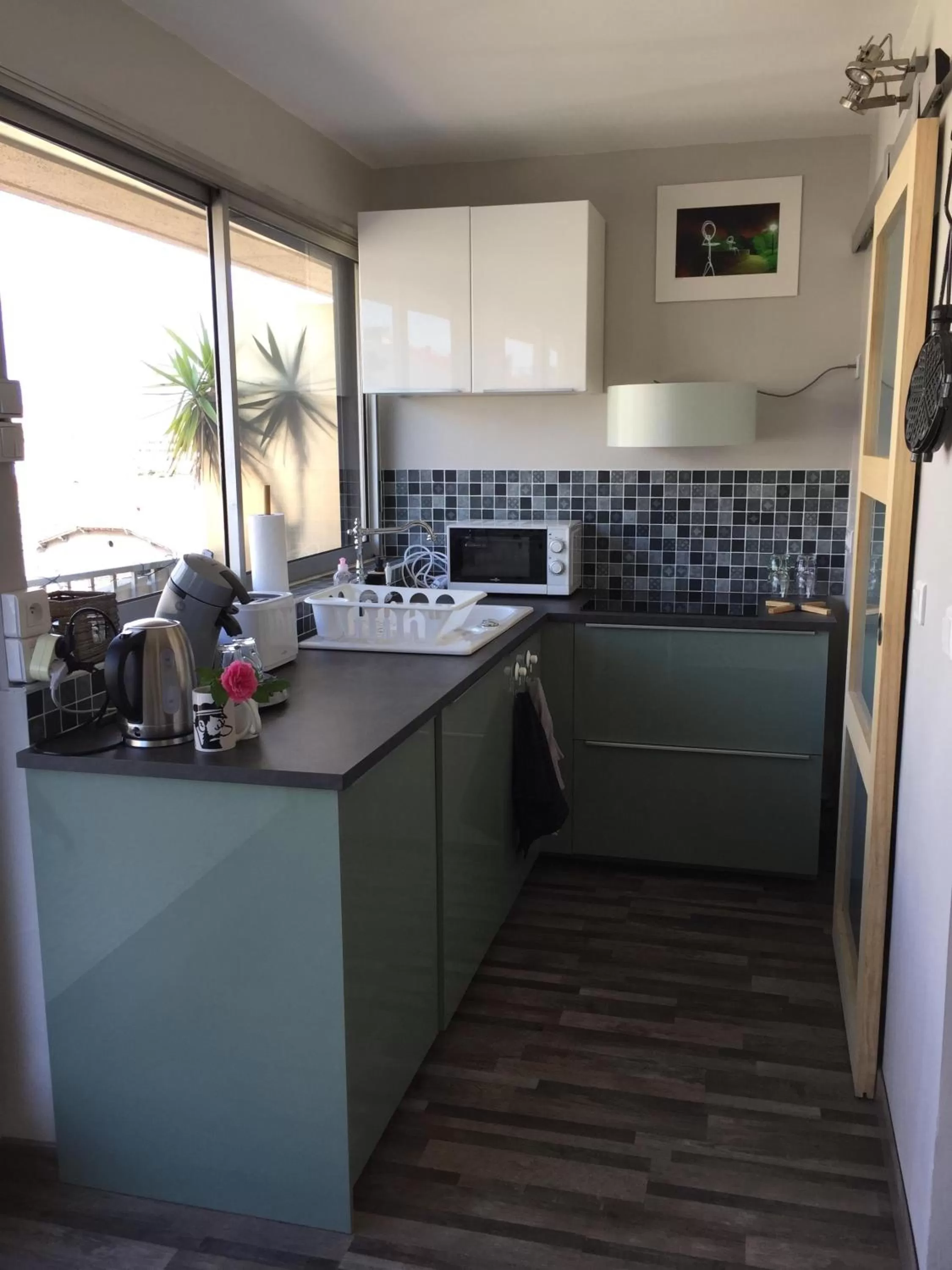 Kitchen or kitchenette, Kitchen/Kitchenette in 1 Chambre, 1 P'tit dèj', 1 Sourire