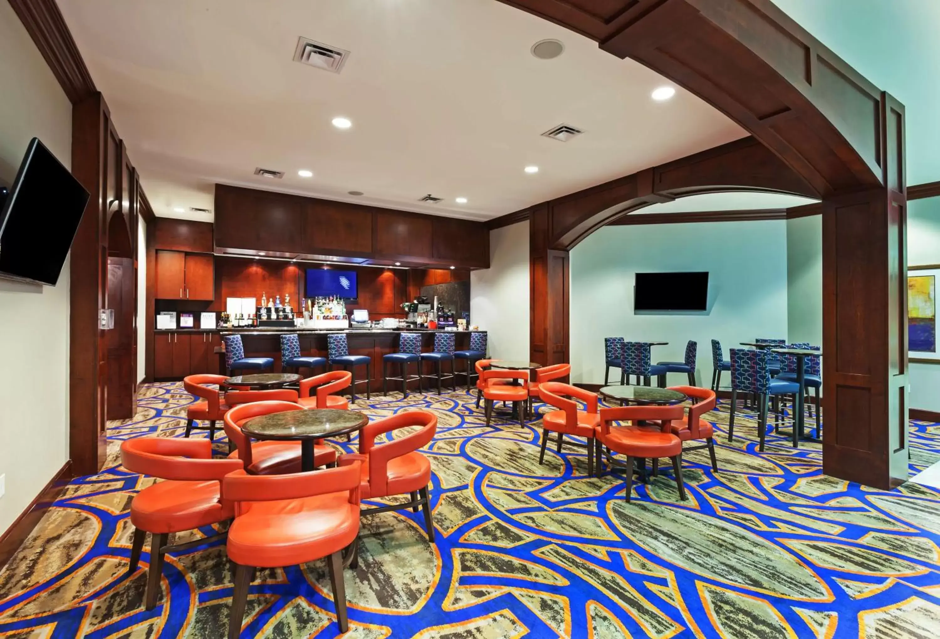 Lounge or bar in Hilton Waco