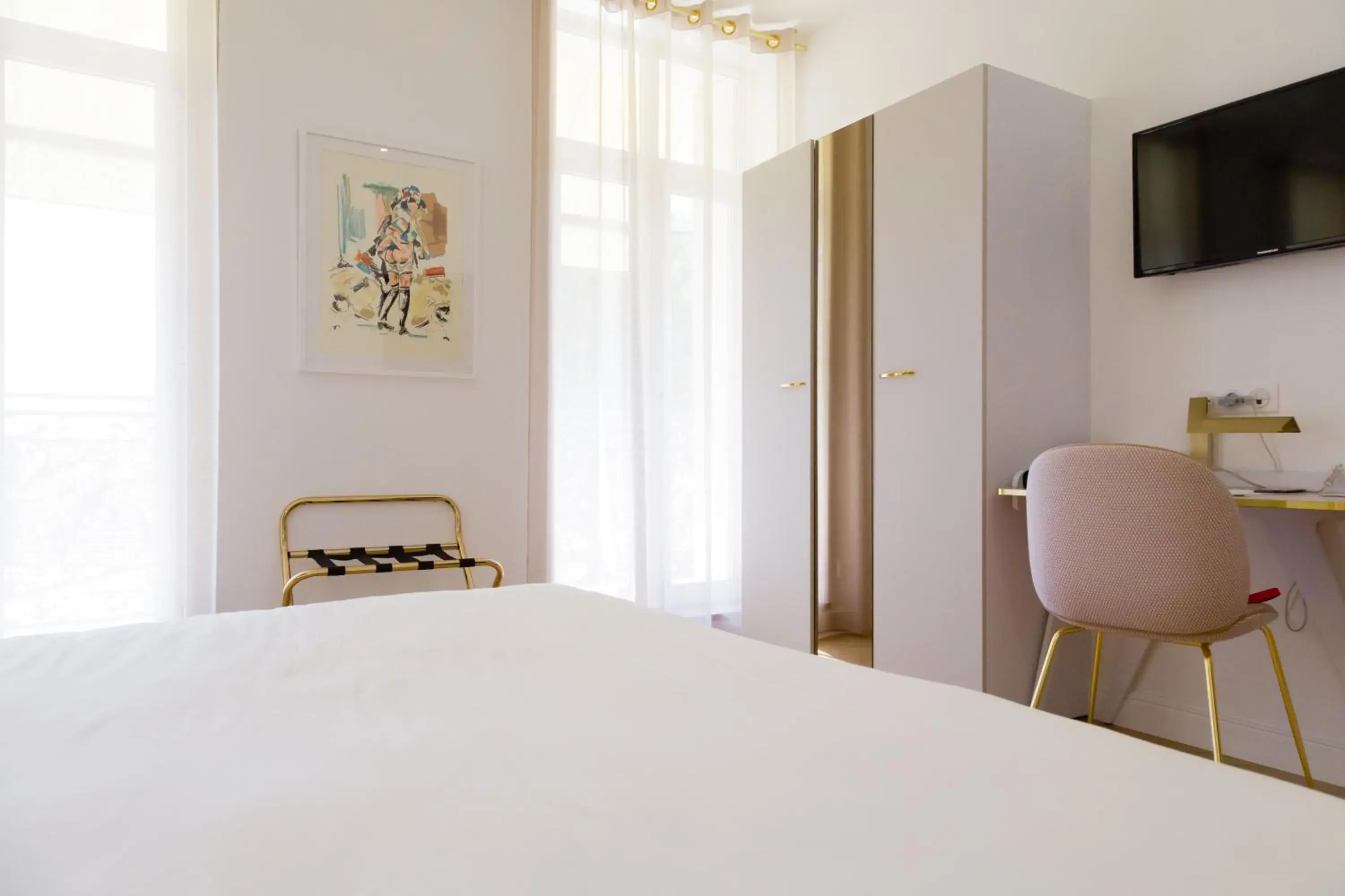 Balcony/Terrace, Bed in Hôtel le XIX Balcony/Terrace, Bed in Hôtel le XIX