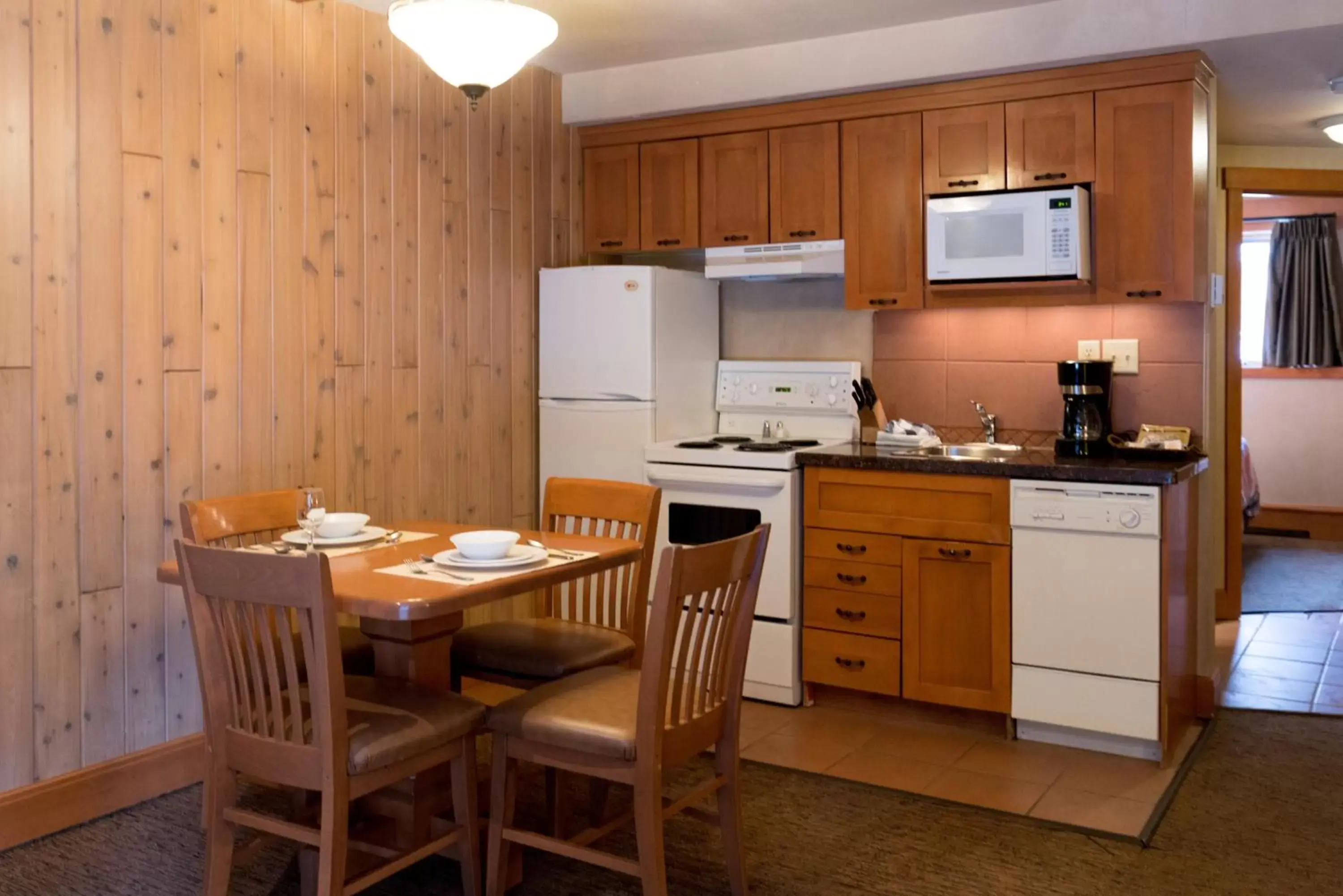 Kitchen or kitchenette, Kitchen/Kitchenette in The Hidden Ridge Resort