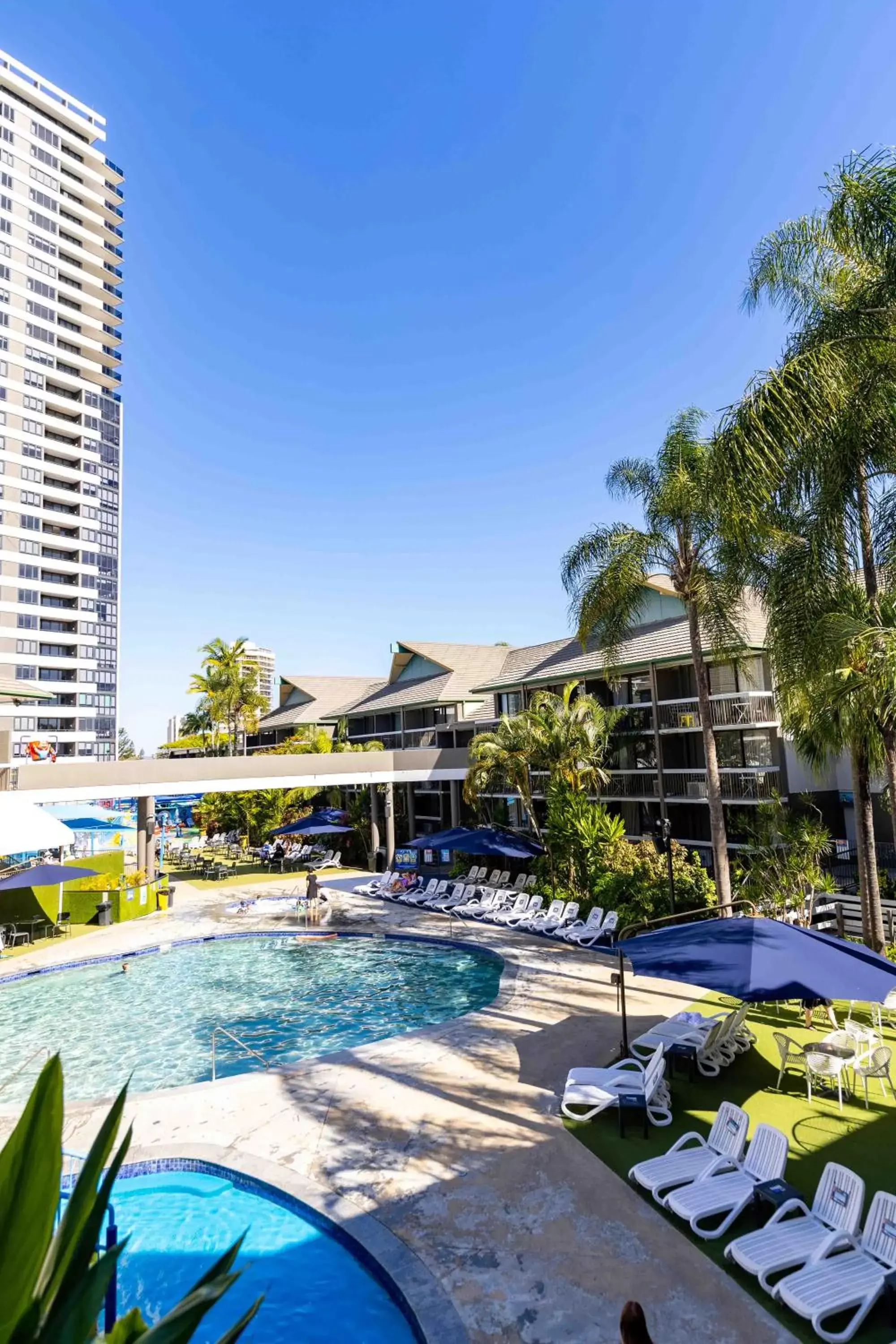 Pool view, Swimming Pool in Paradise Resort Gold Coast