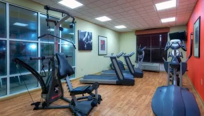 Fitness centre/facilities, Fitness Center/Facilities in Country Inn & Suites by Radisson, Petersburg, VA