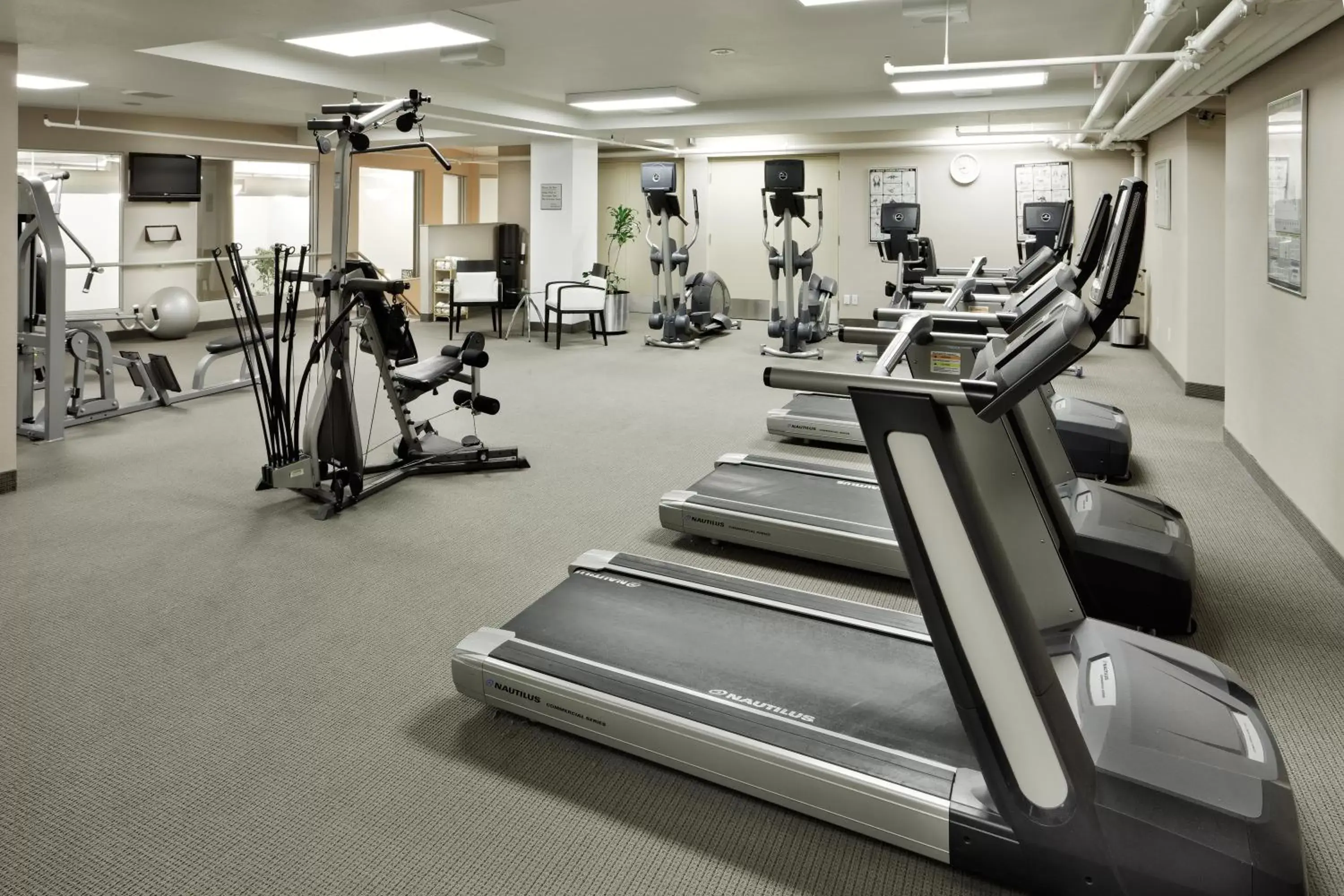 Fitness centre/facilities, Fitness Center/Facilities in Radisson Hotel Vancouver Airport