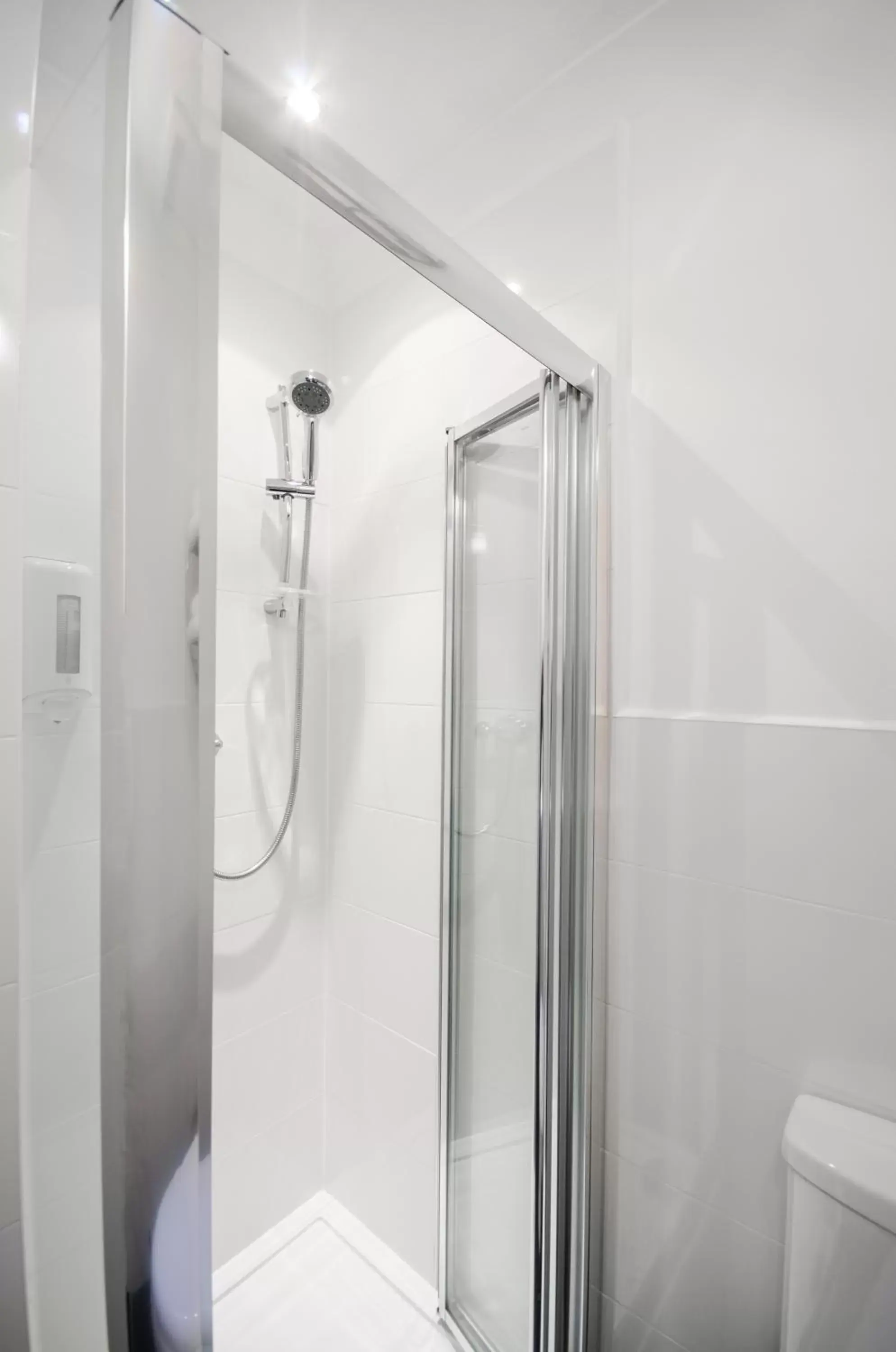 Budget Single Room in Argyll Hotel Budget Single Room in Argyll Hotel