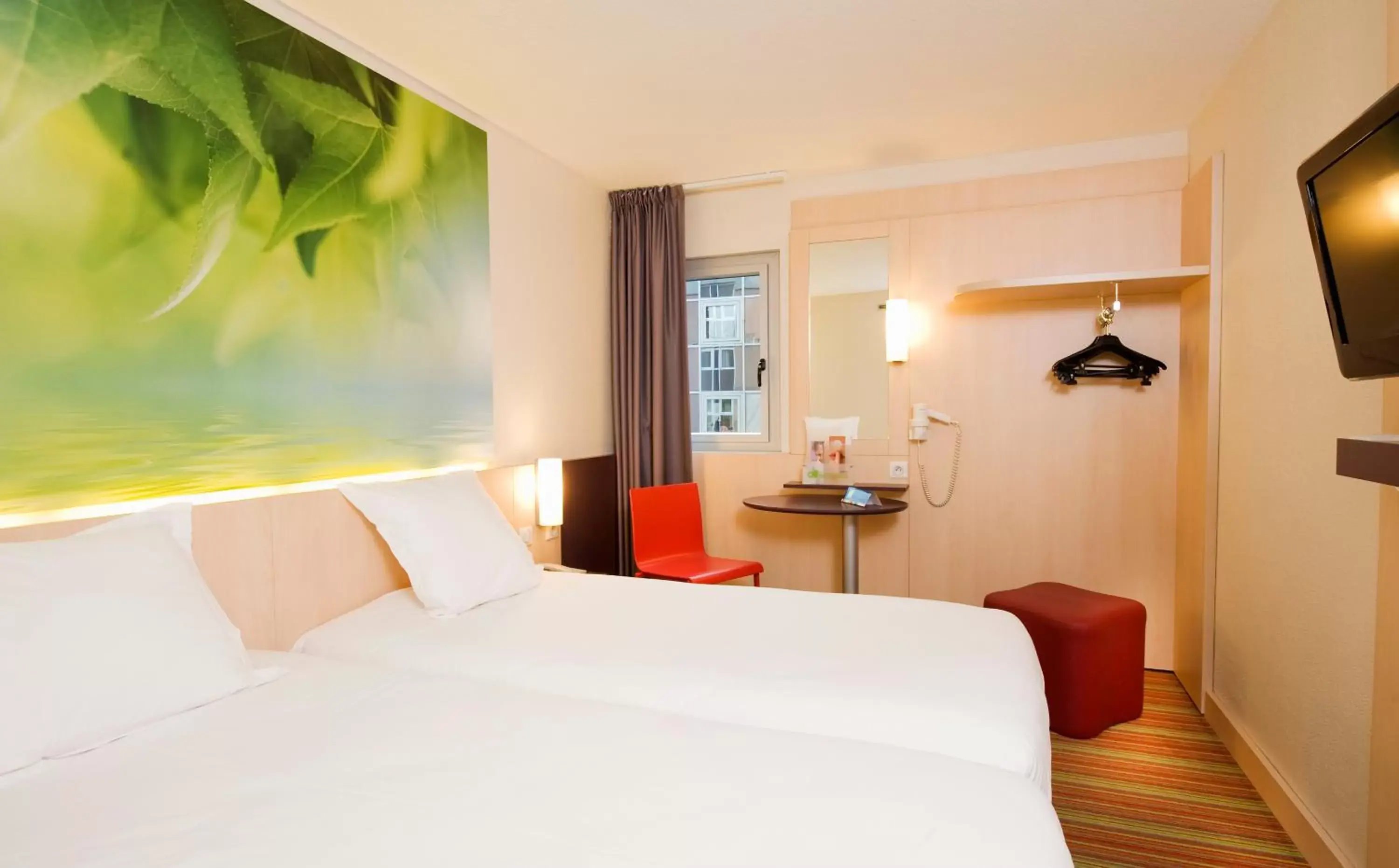 Twin Room in ibis Styles Paris Roissy-CDG