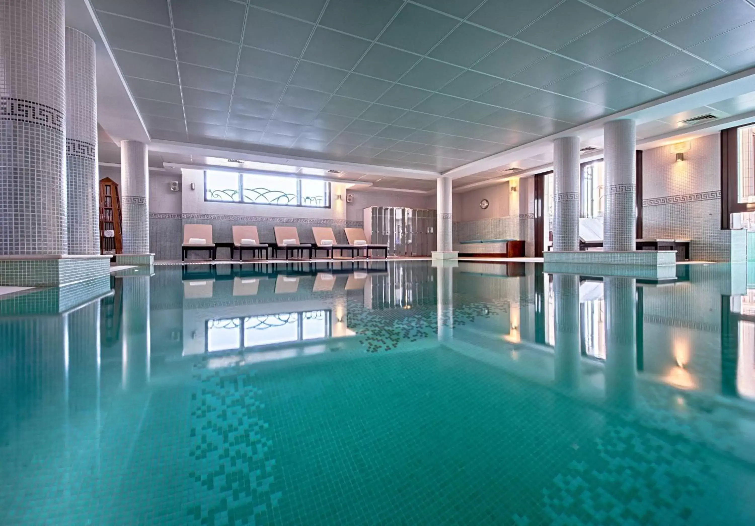 Swimming Pool in Hyatt Regency Nice Palais de la Méditerranée